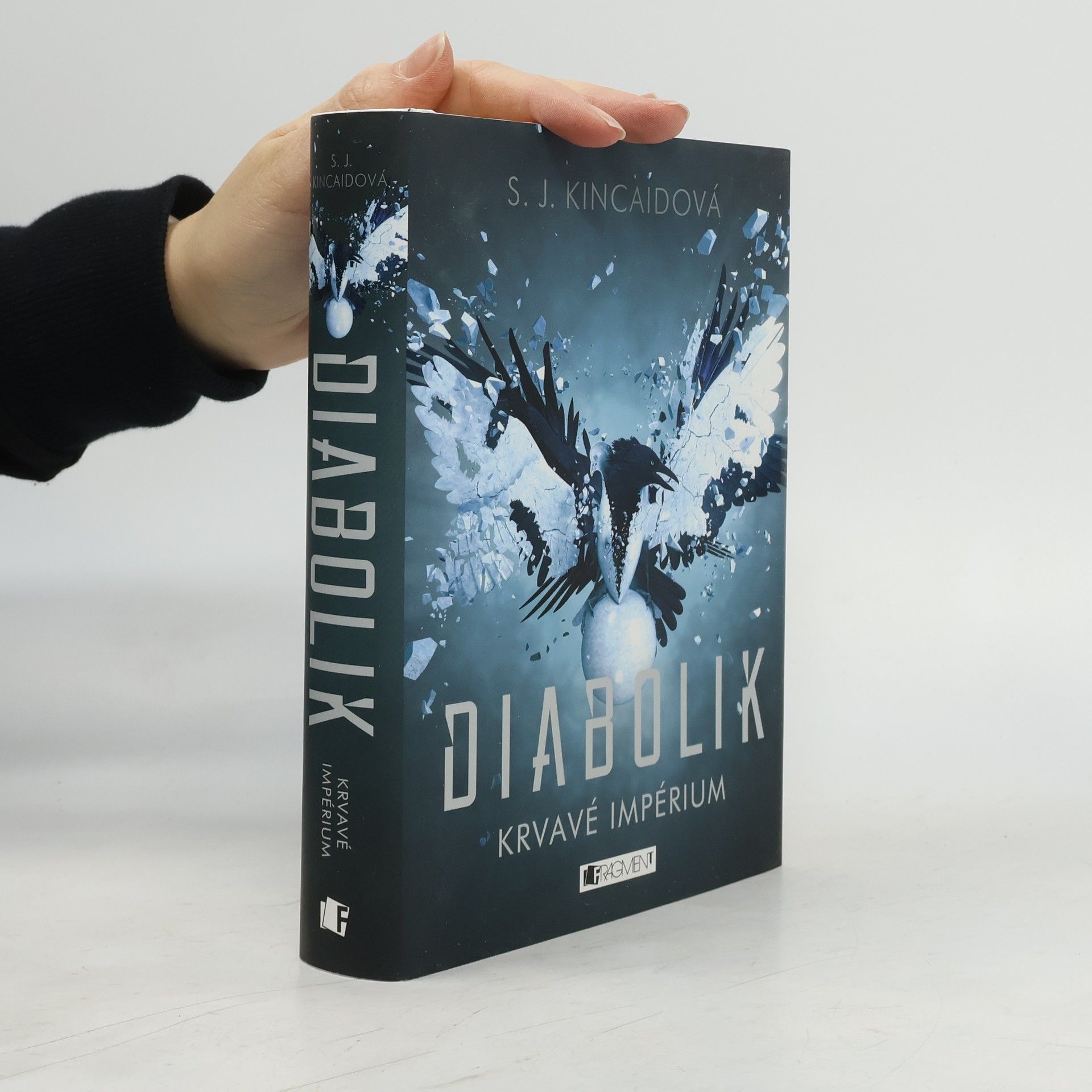 S.J. Kincaid Krvavé impérium. Diabolik