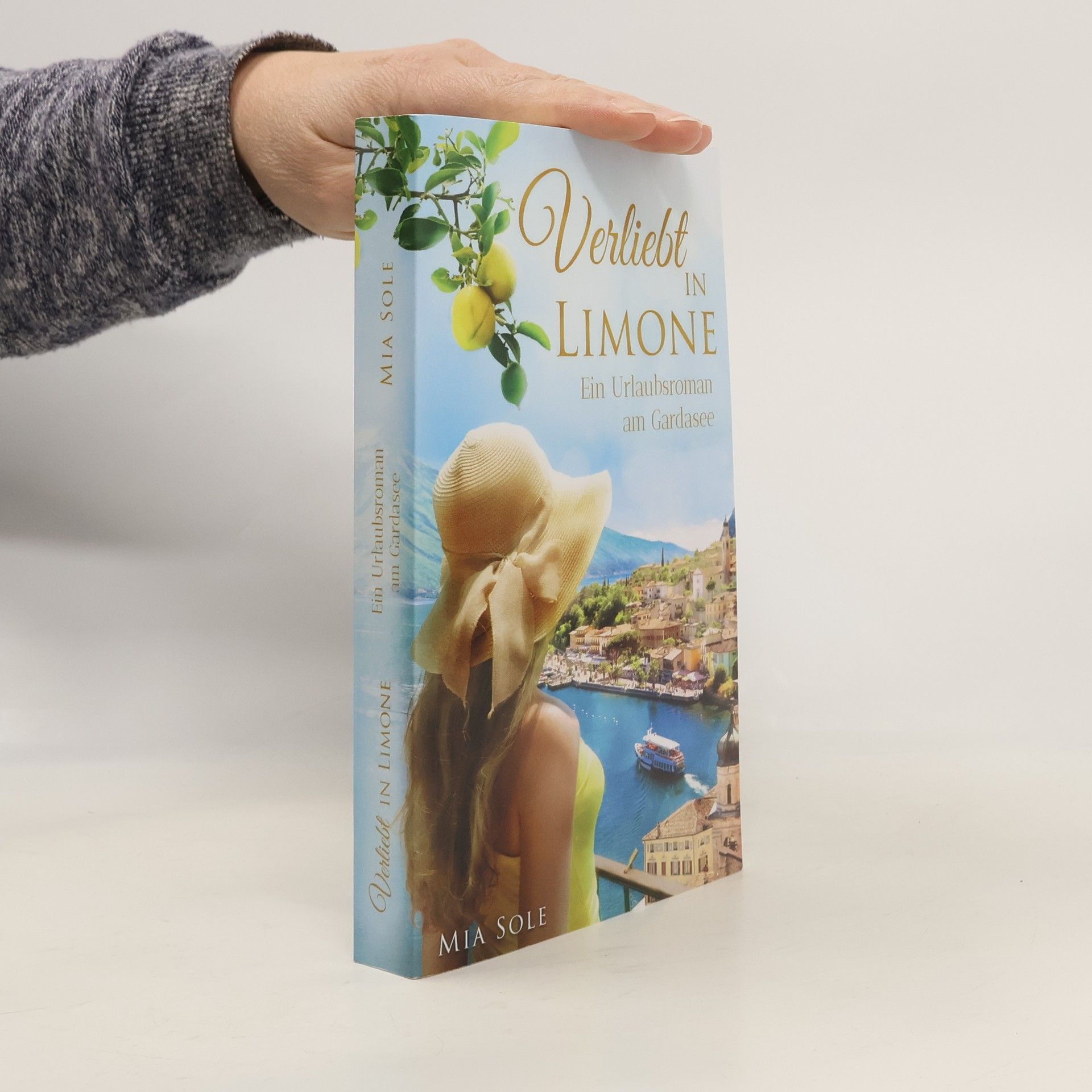 Mia Sole Verliebt in Limone