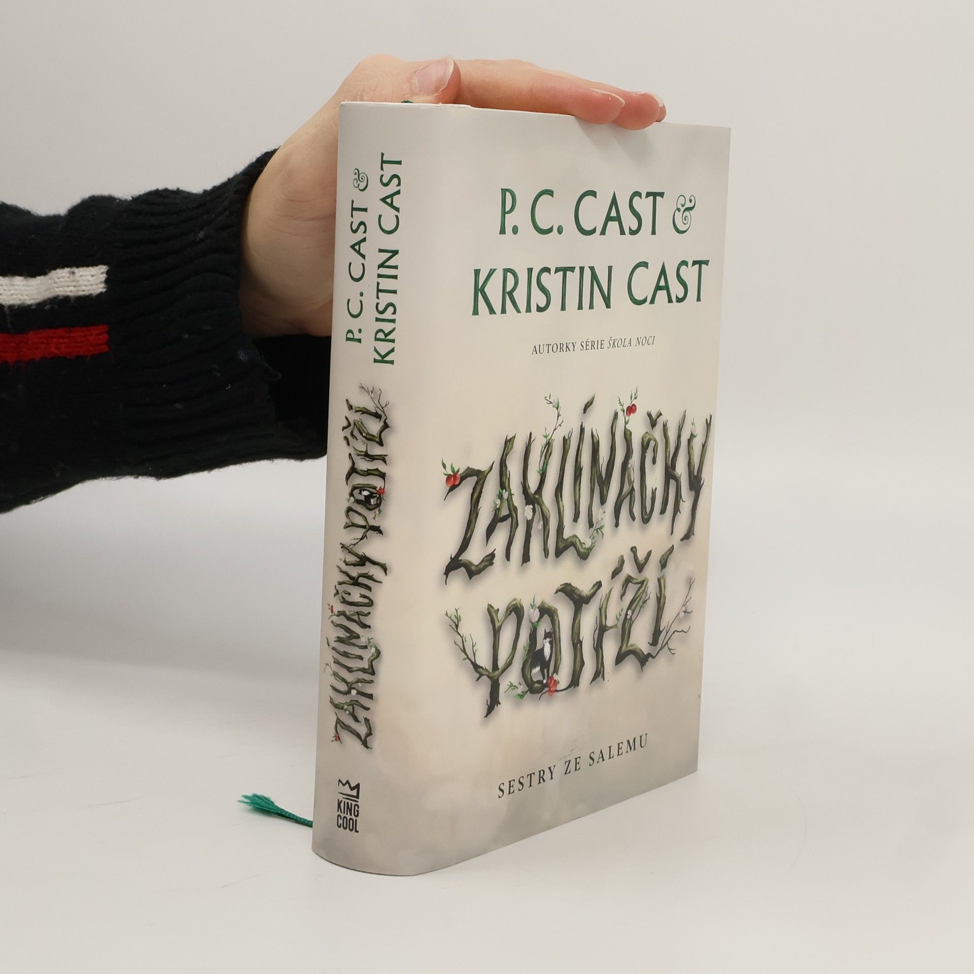 Phyllis Christine Cast Sestry ze Salemu. Zaklínačky potíží