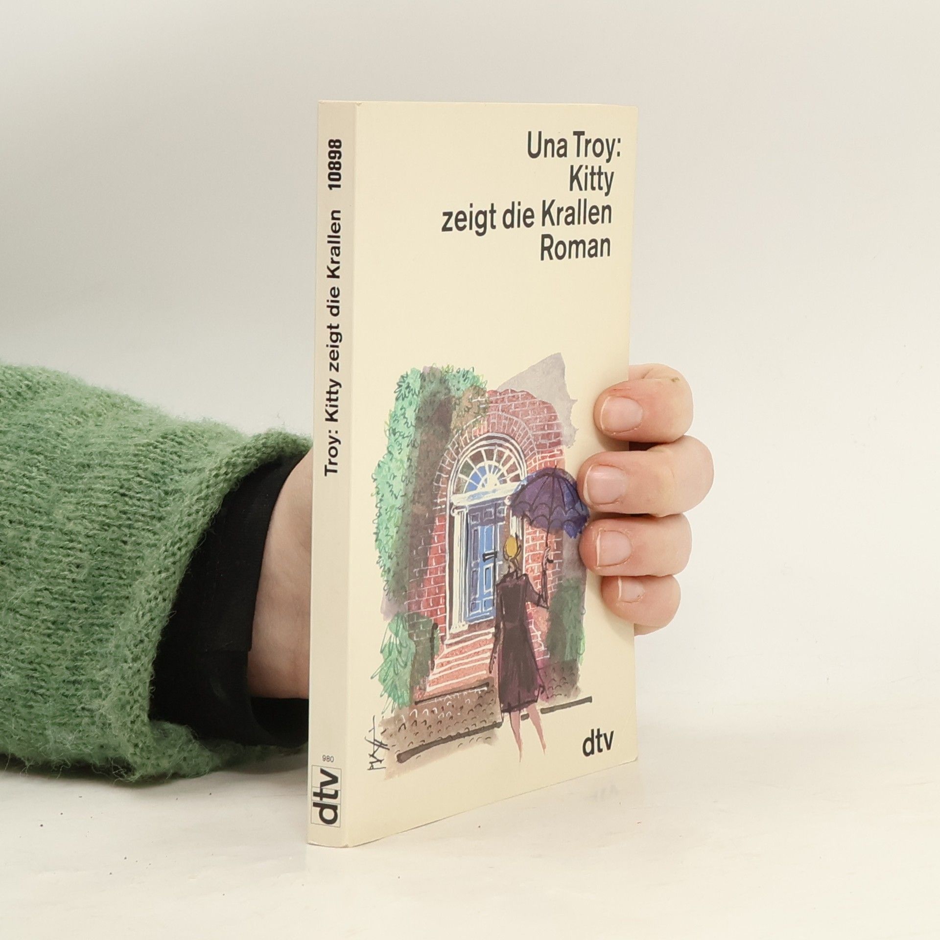 Kitty zeigt die Krallen