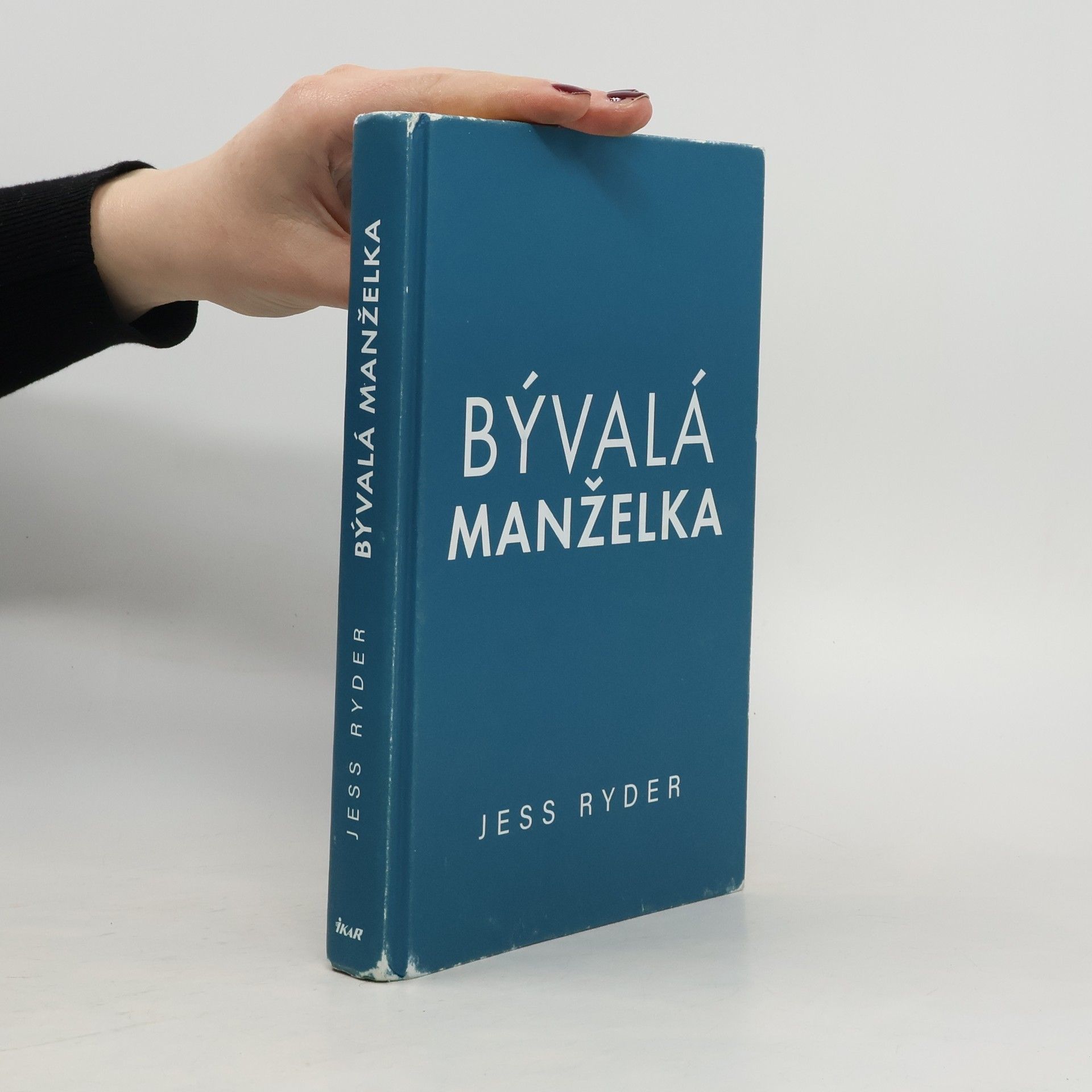 JESS. RYDER Bývalá manželka