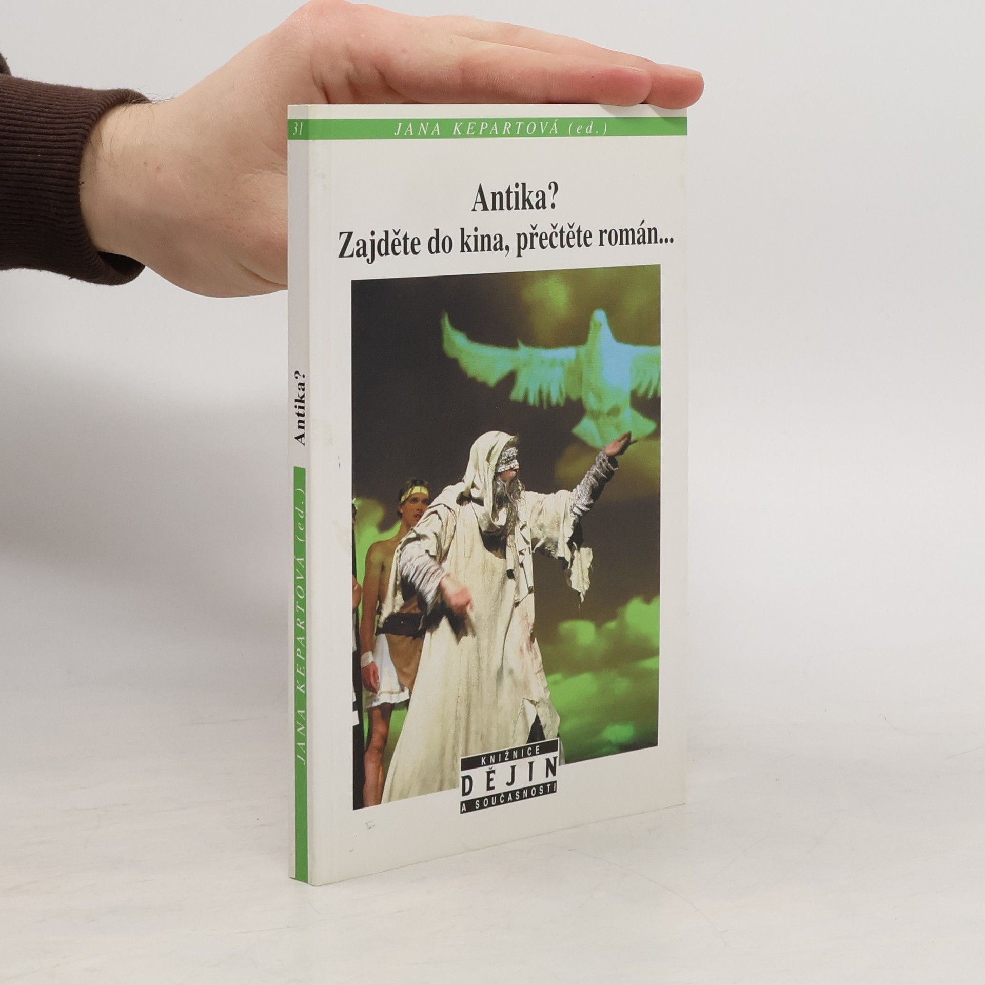 Antika? Zajděte do kina, přečtěte román...