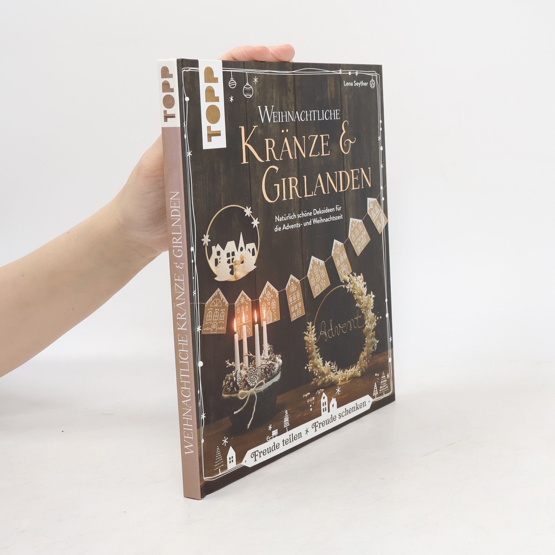 Weihnachtliche Kränze & Girlanden