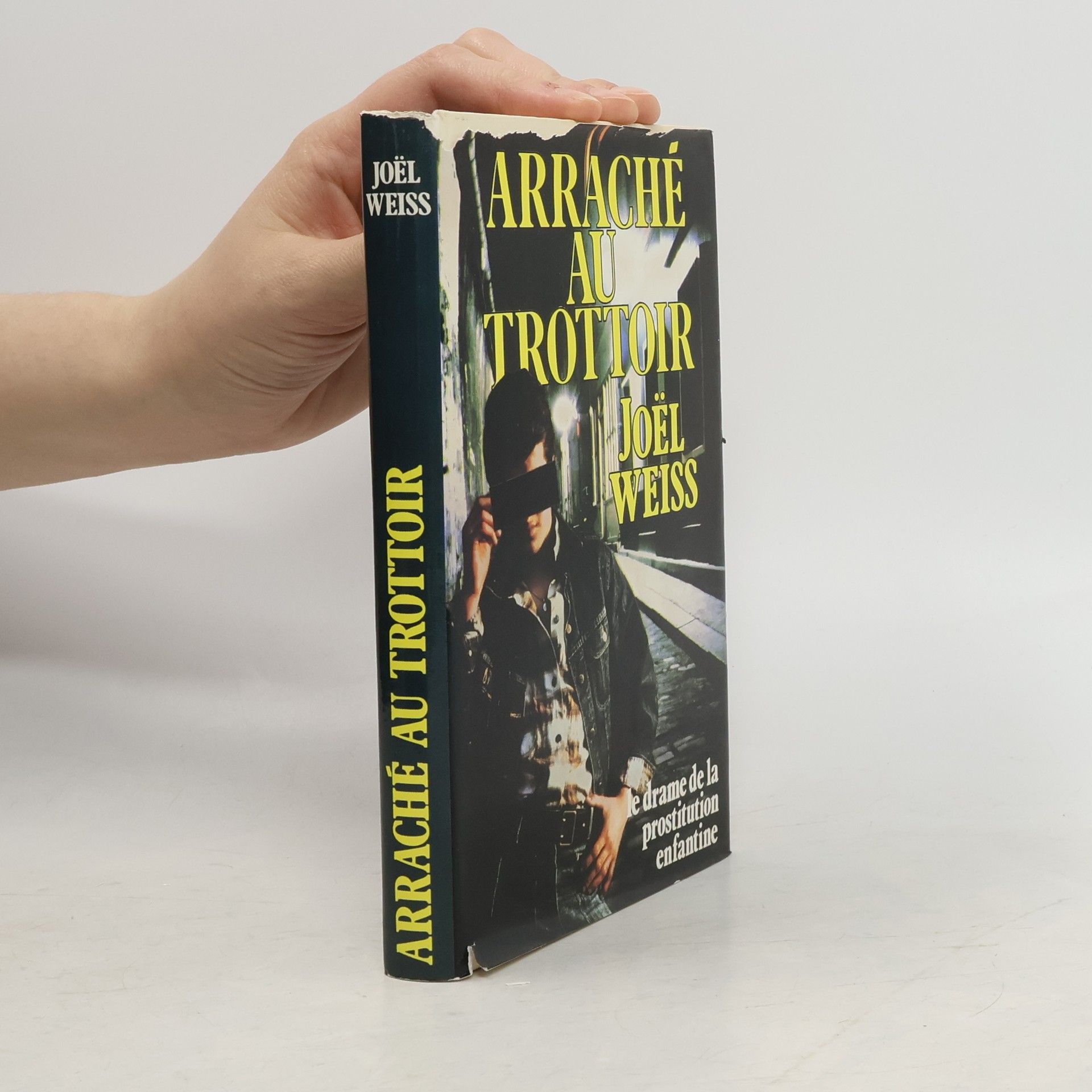 Joel Weiss Arraché au trottoir