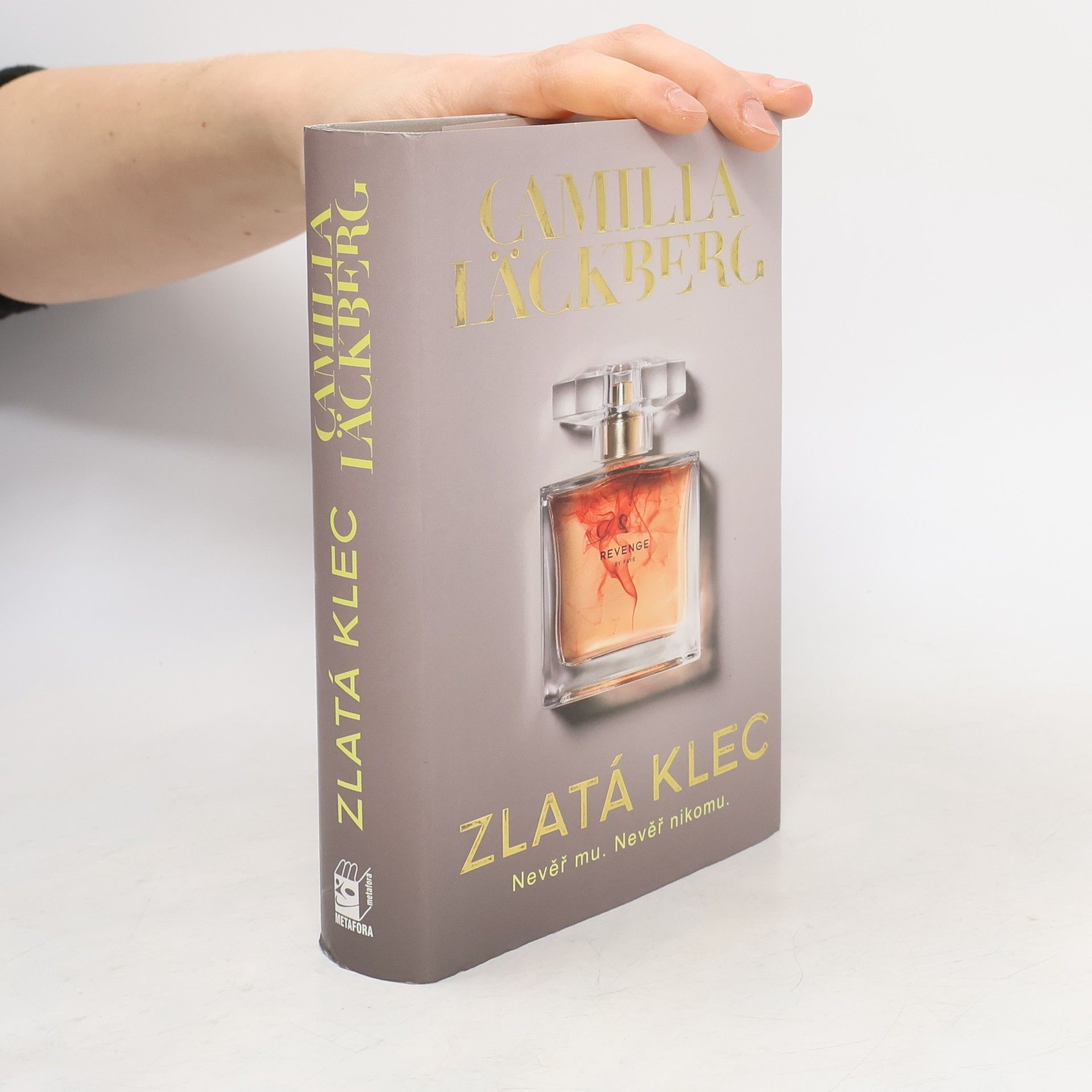 Camilla Läckberg Zlatá klec