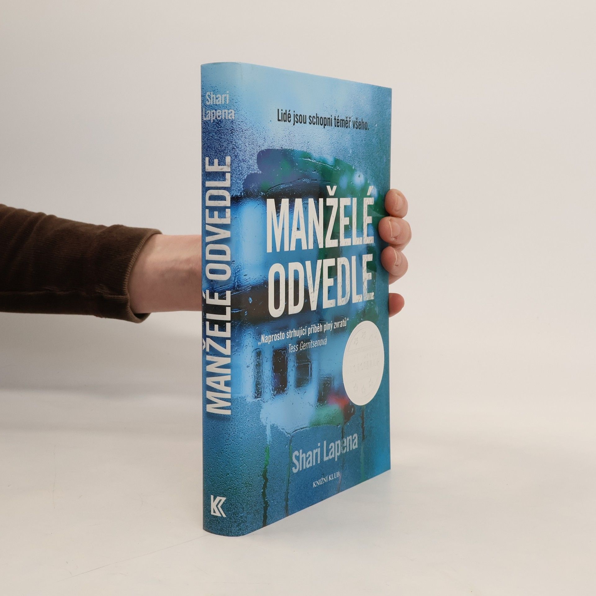 Shari Lapena Manželé odvedle