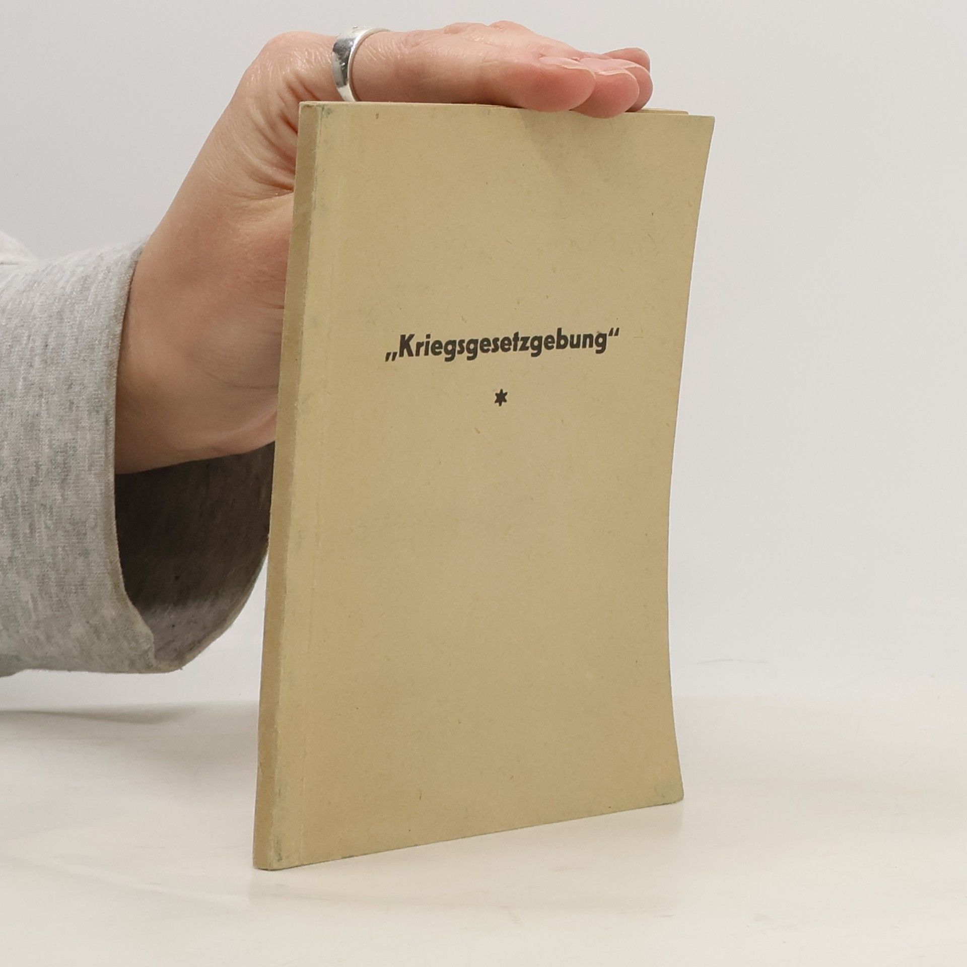 kolektiv Kriegsgesetzgebung