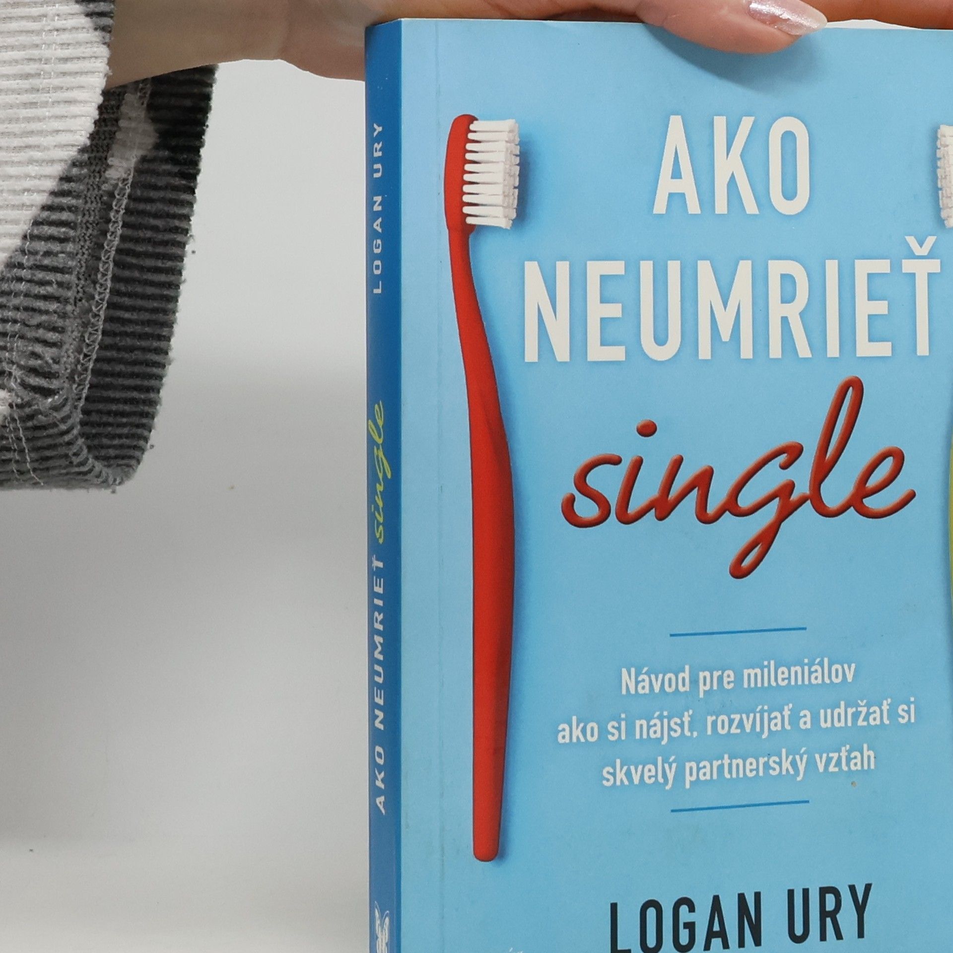 Logan Ury Ako neumrieť single