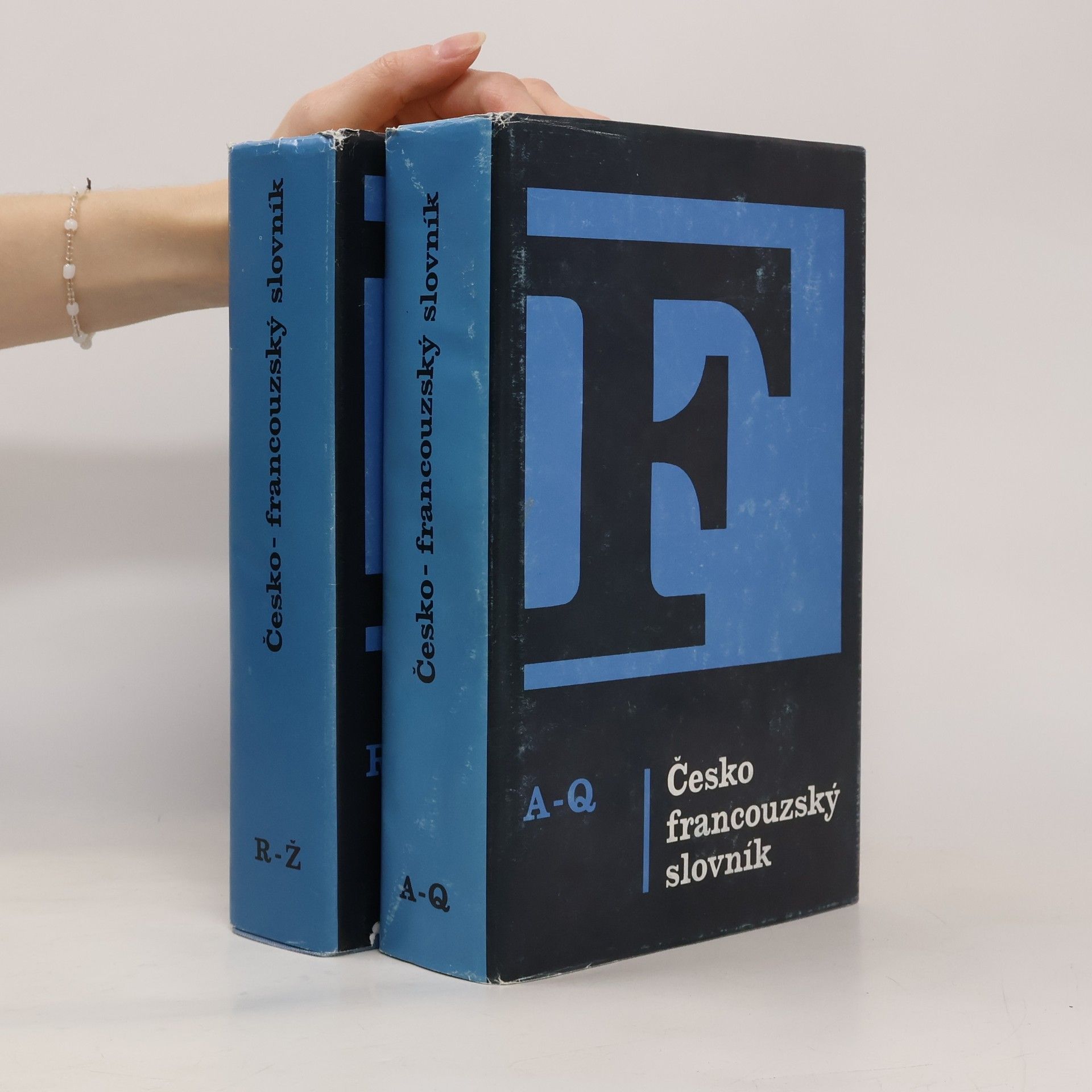 Stanislav Lyer Česko-francouzský slovník. A-Q. R-Ž (2 svazky)