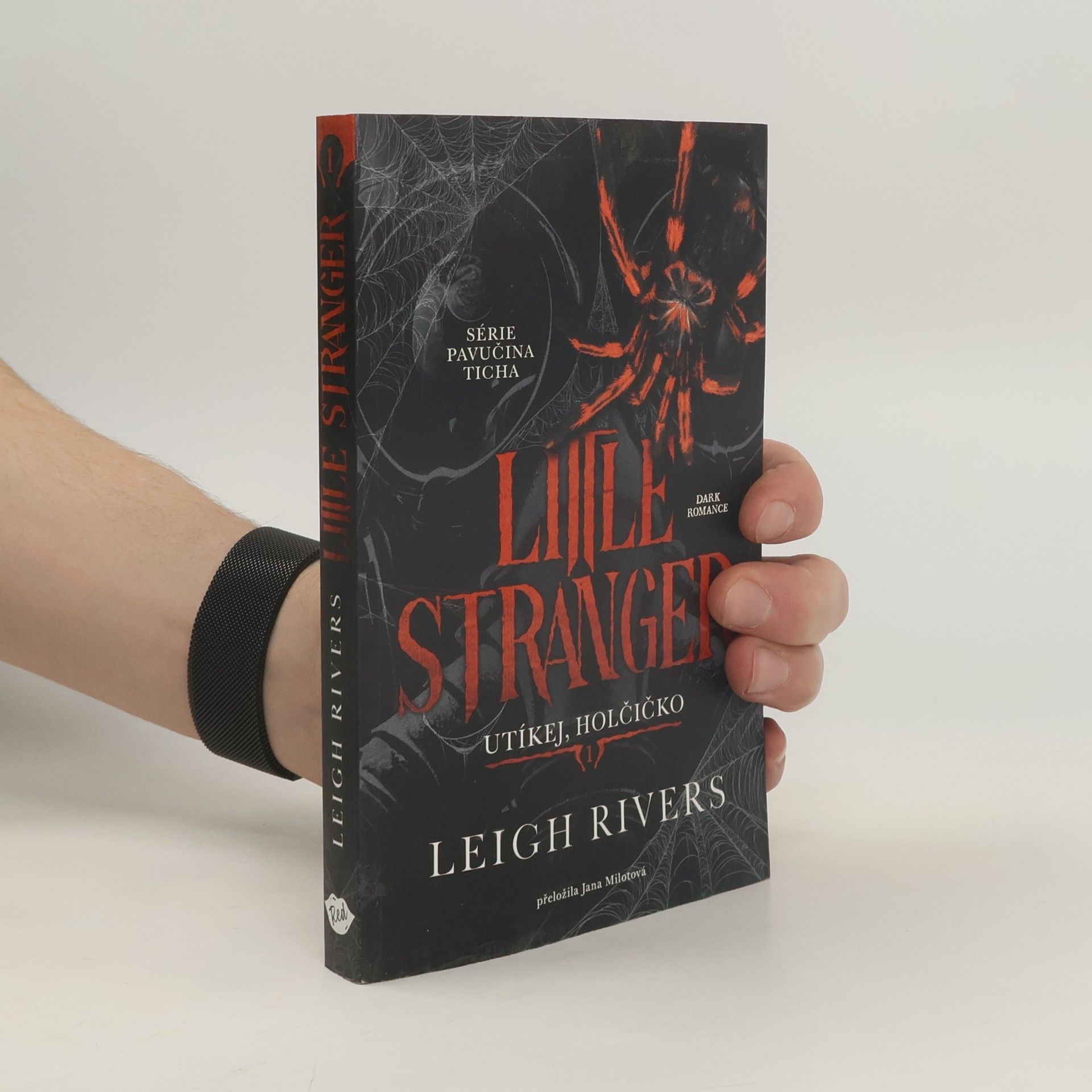 Little Stranger Utíkej, holčičko