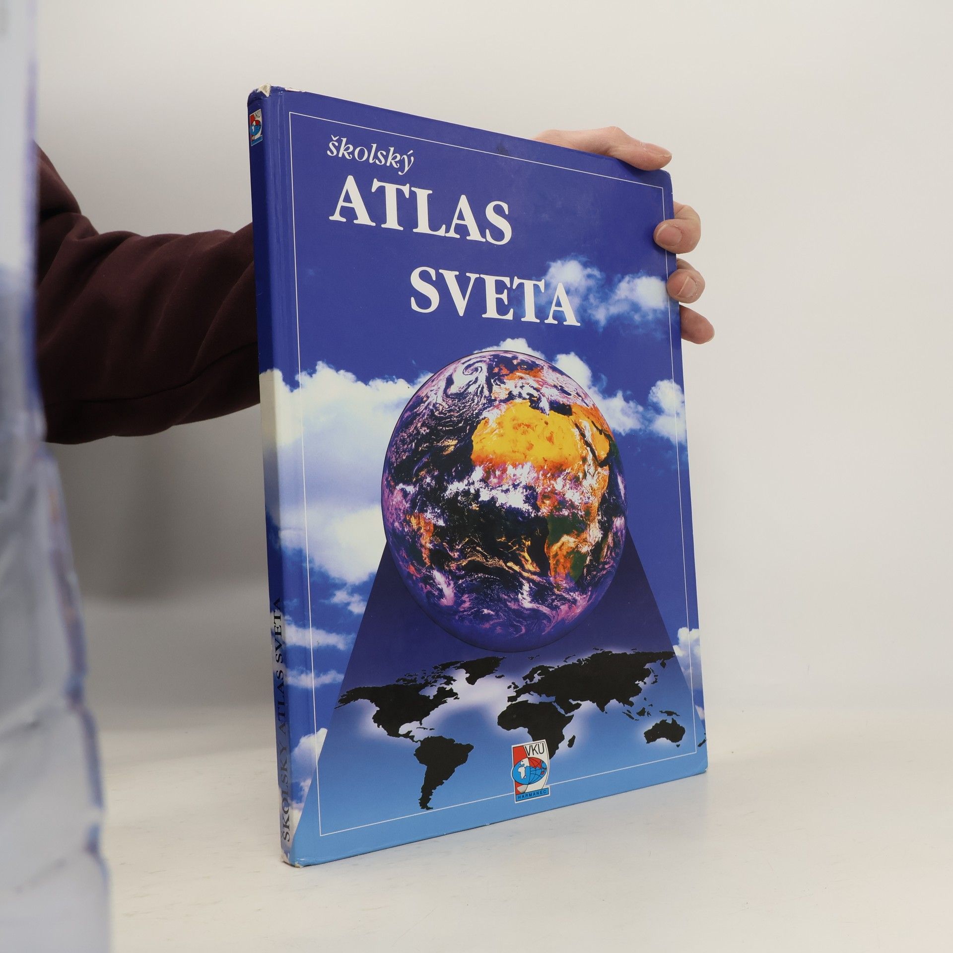 Autorenkollektiv Školský atlas sveta