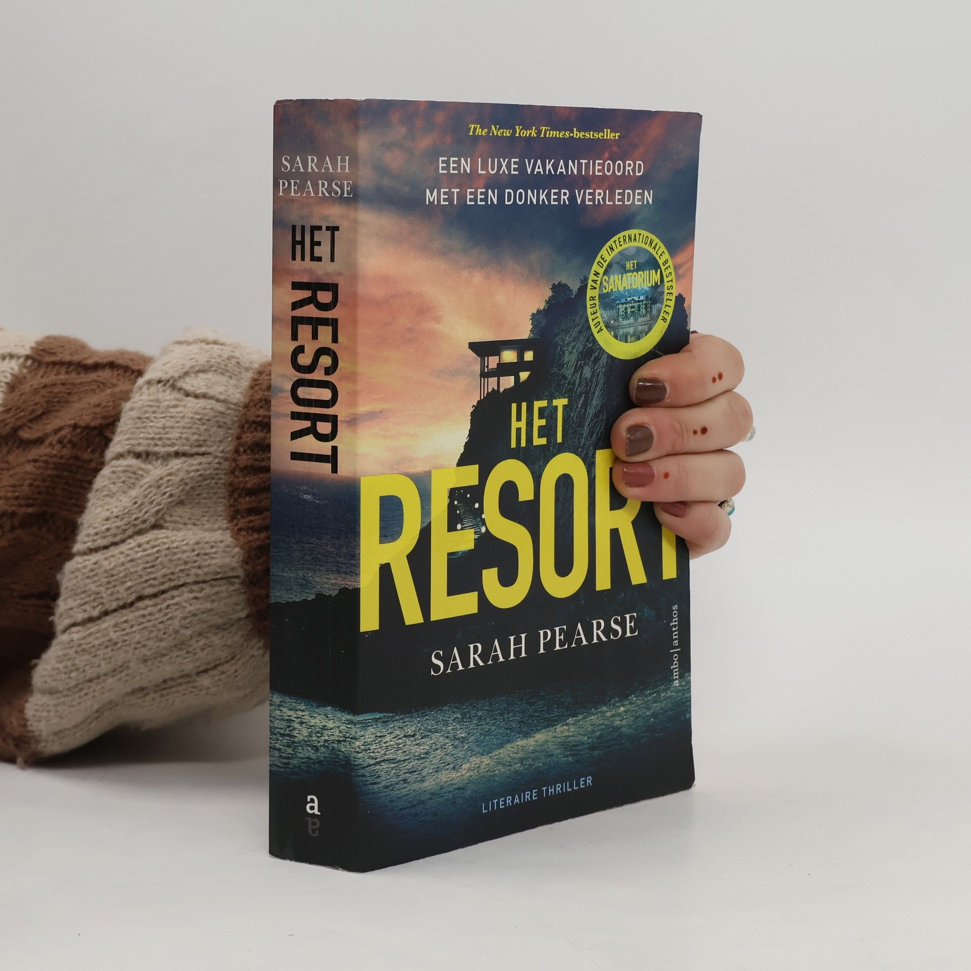 Elin Warner - 2: Het resort