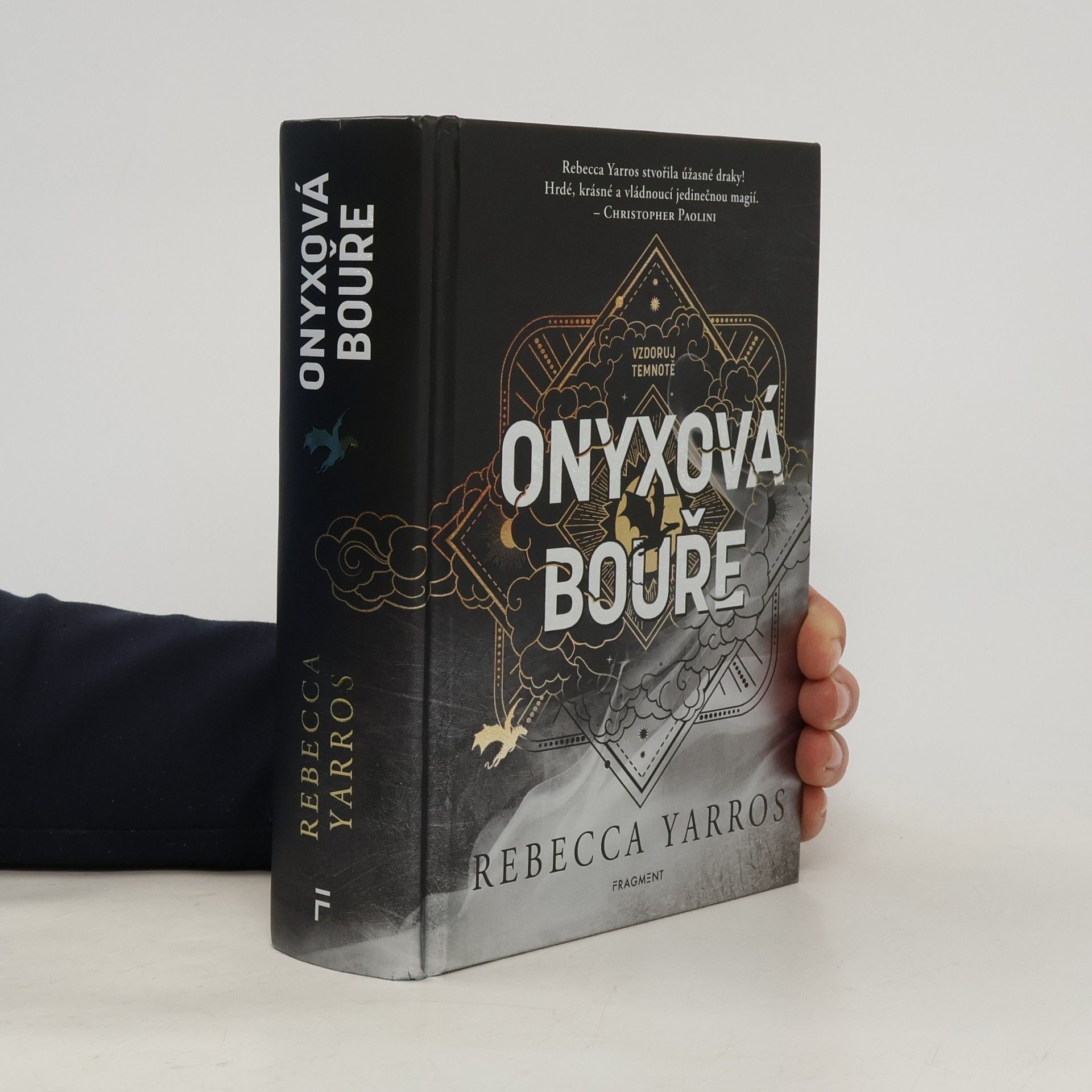 Rebecca Yarros Onyxová bouře