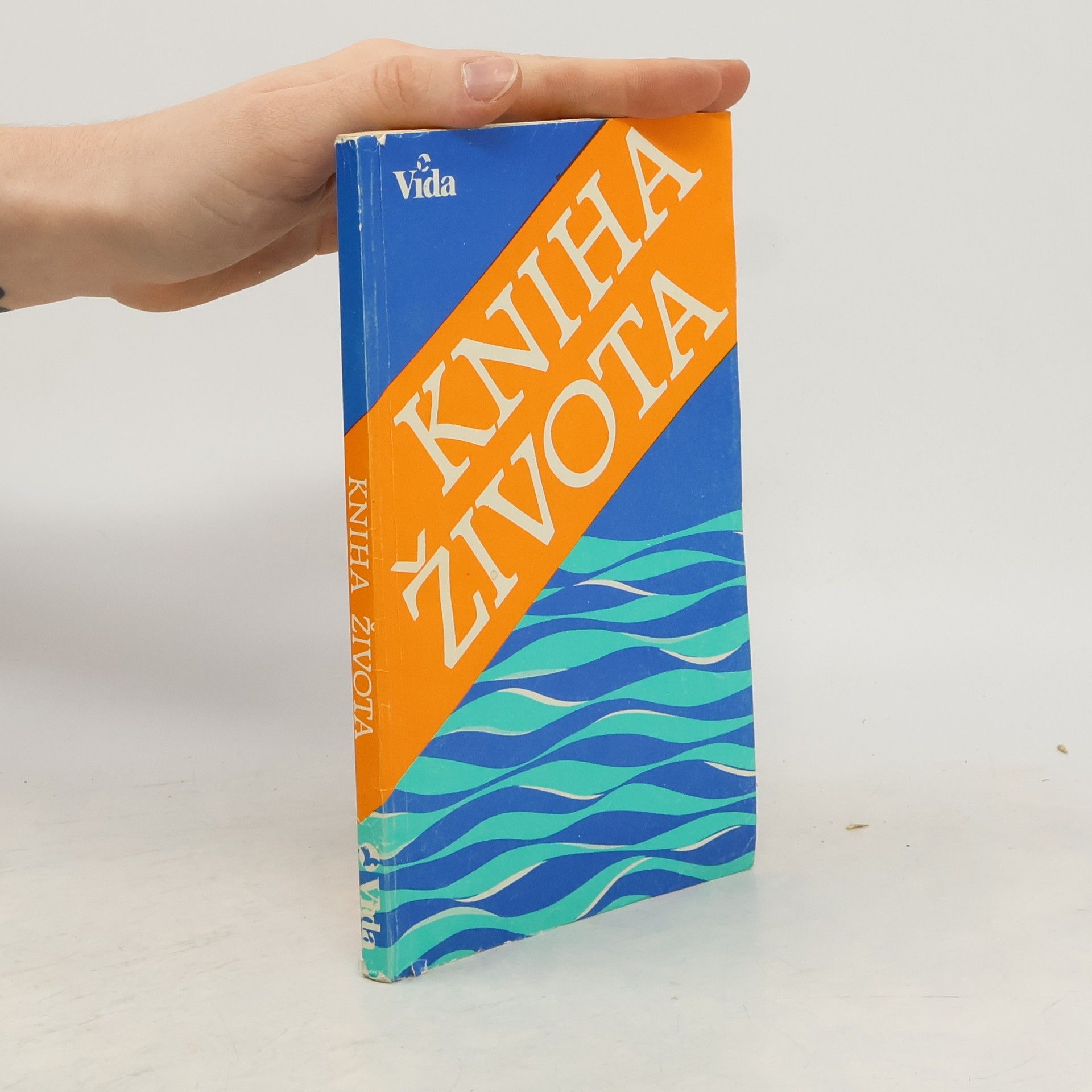 AA.VV. Kniha života