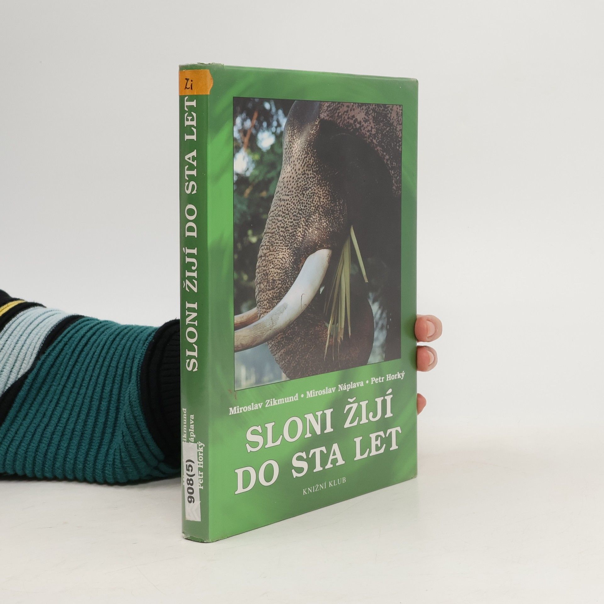 Miroslav Zikmund Sloni žijí do sta let