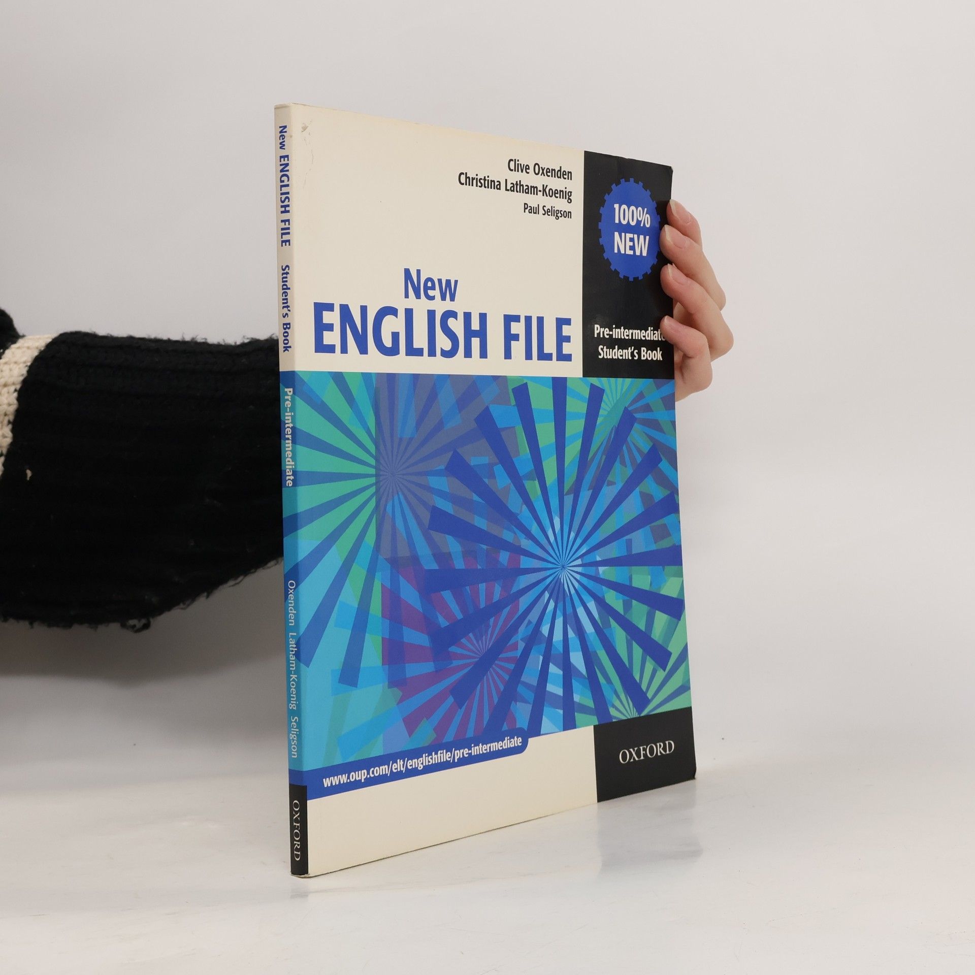 Paul Seligson New English File. Pre-intermediate Student's Book