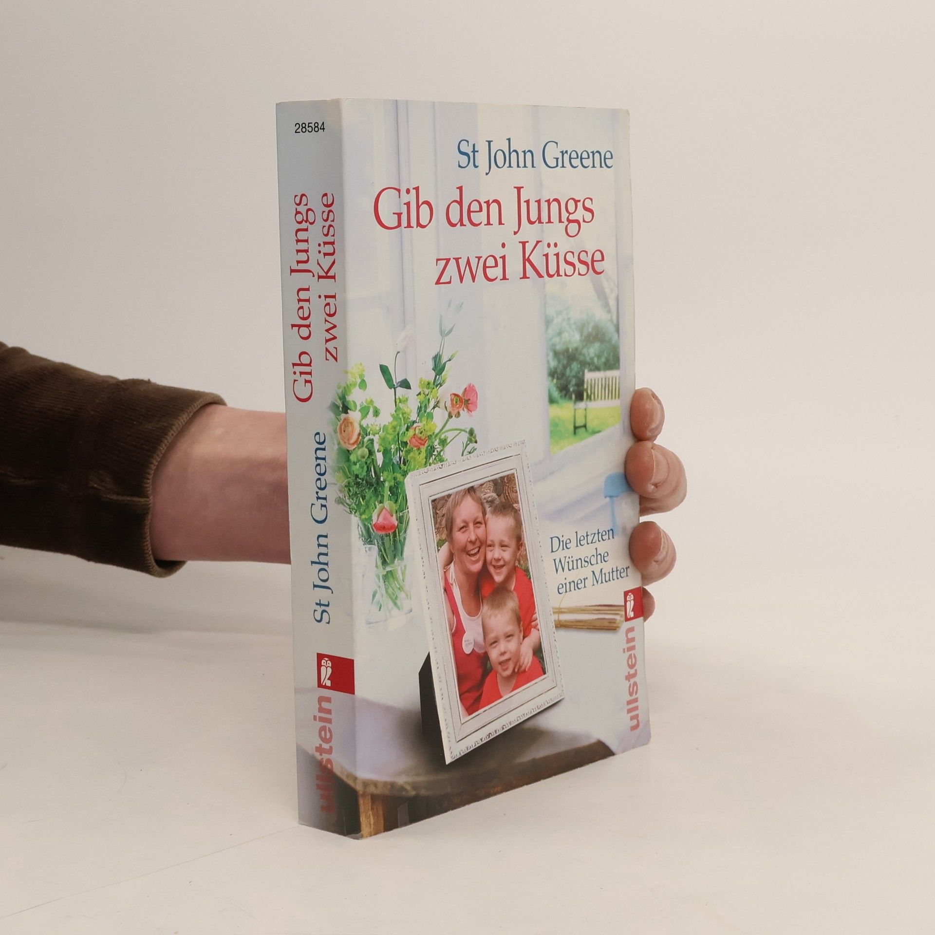 St John Greene Gib den Jungs zwei Küsse