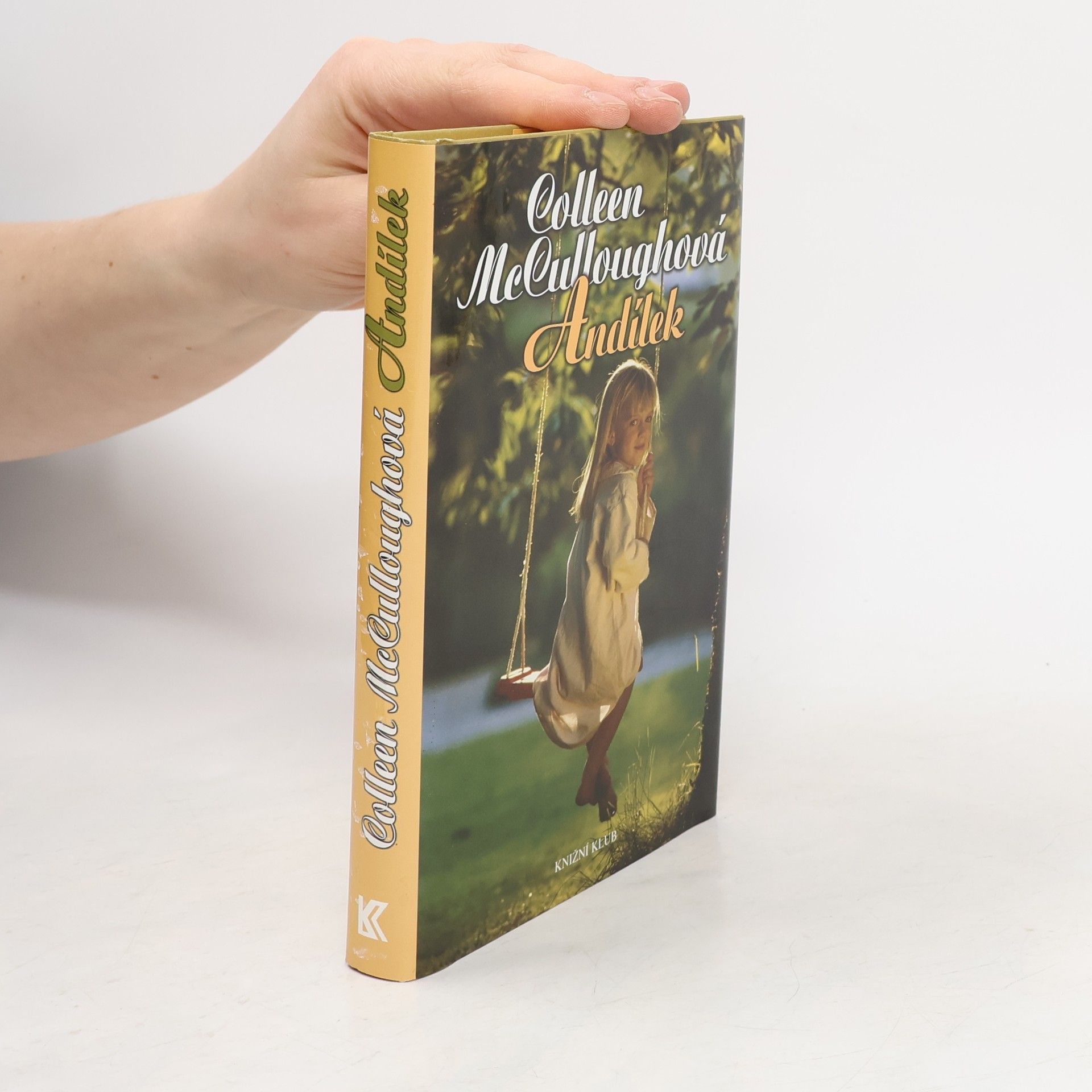 Colleen McCullough Andílek