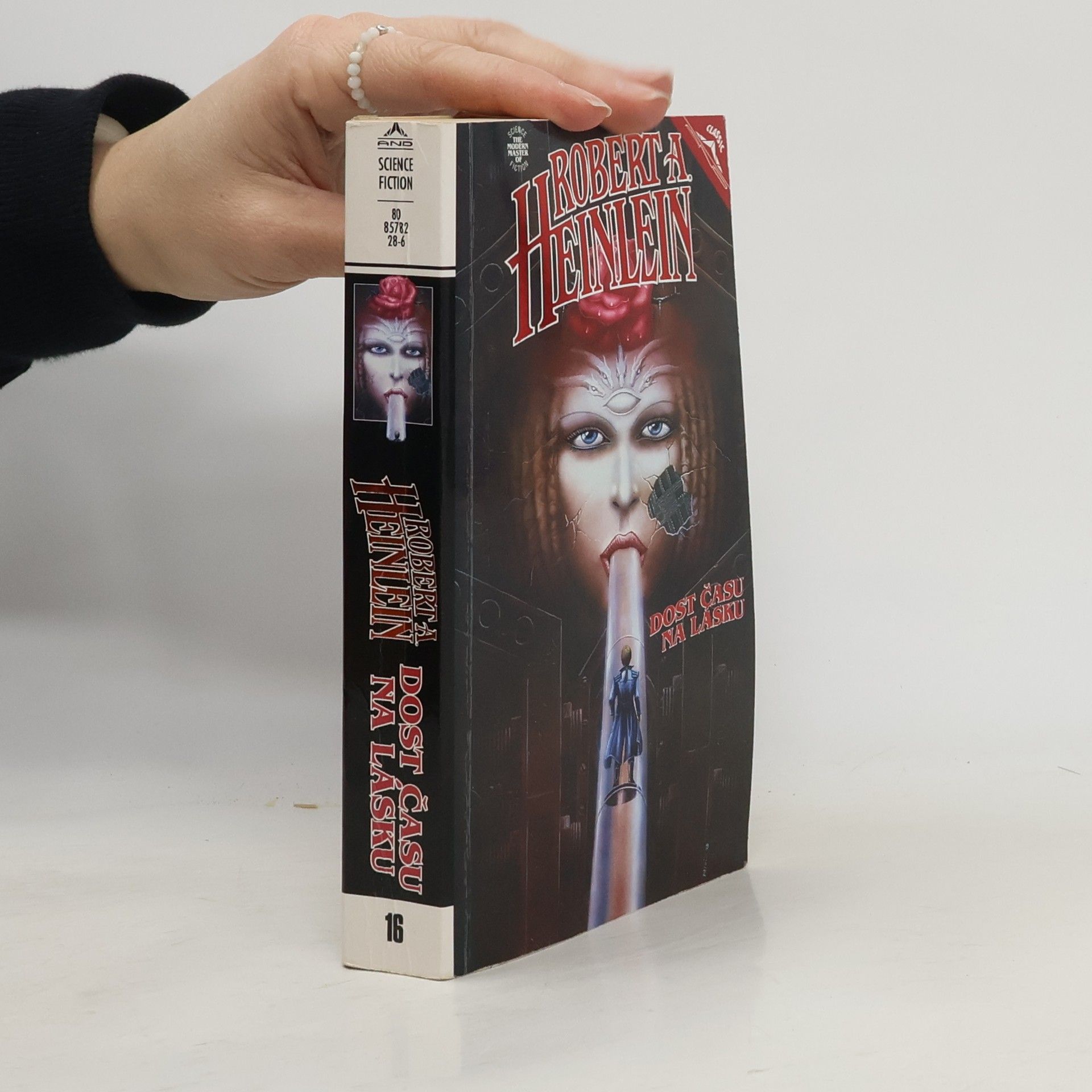 Robert A. Heinlein Dost času na lásku