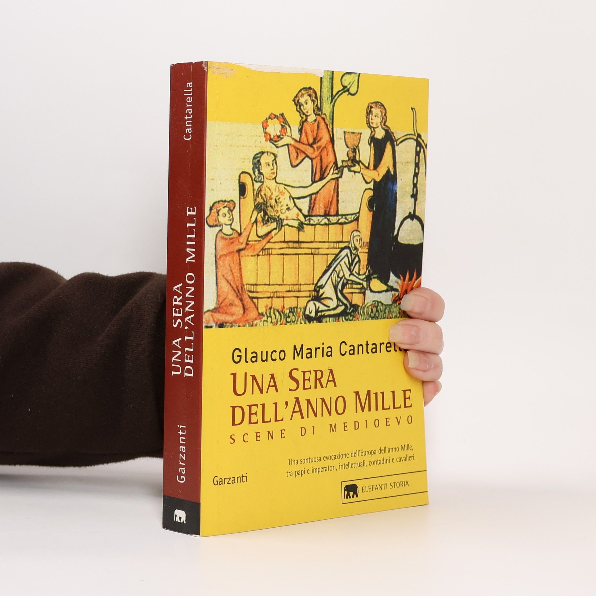 Gli elefanti. Storia: Una sera dell'anno Mille. Scene di Medioevo