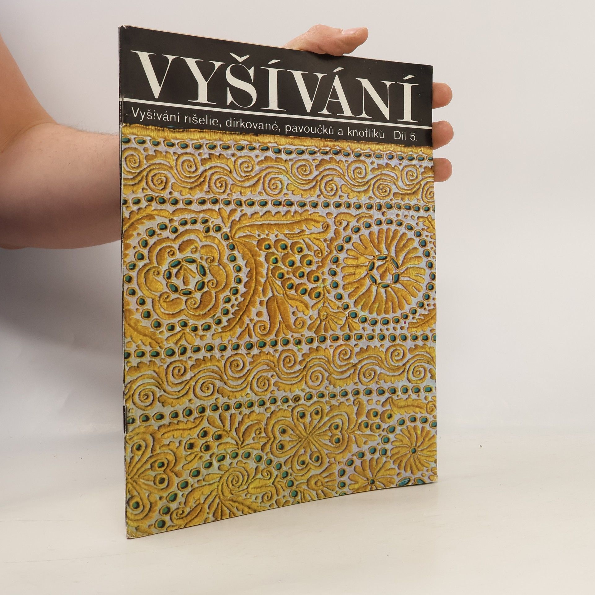 Marie Benešová Vyšívání V.