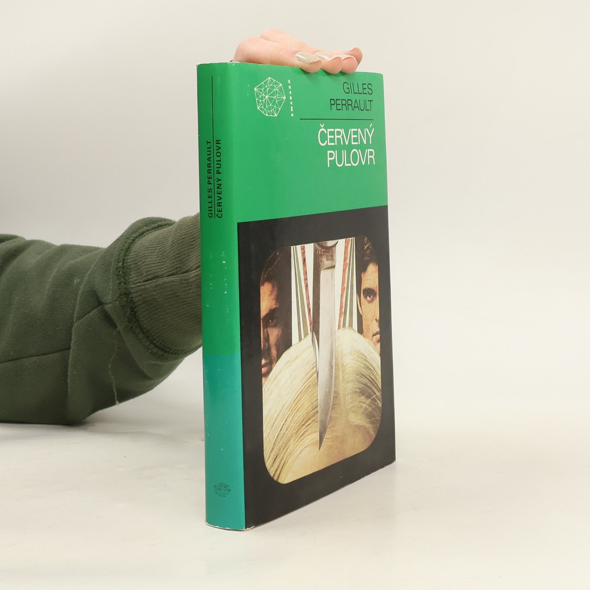 Gilles Perrault Červený pulovr