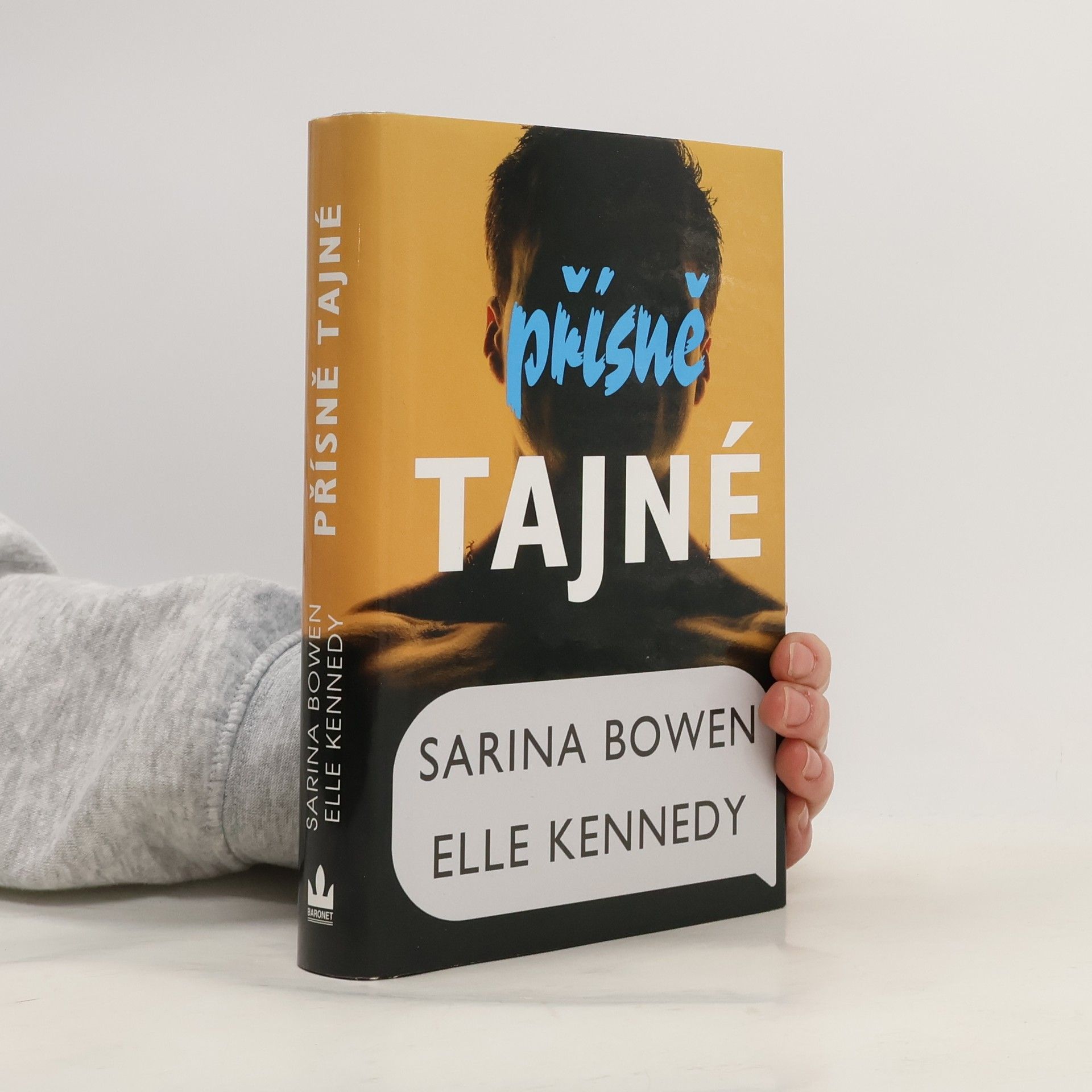 Elle Kennedy Přísně tajné