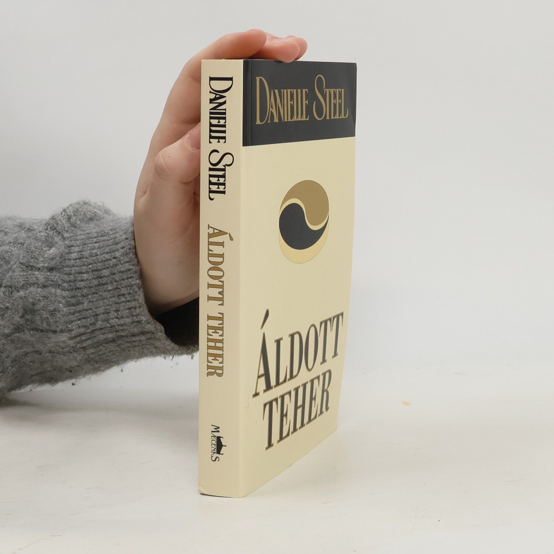 Danielle Steel Áldott ​teher