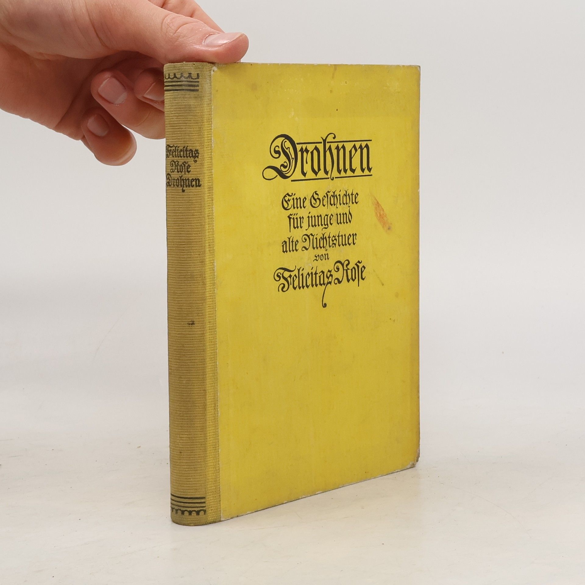 Felicitas Rose Drohnen