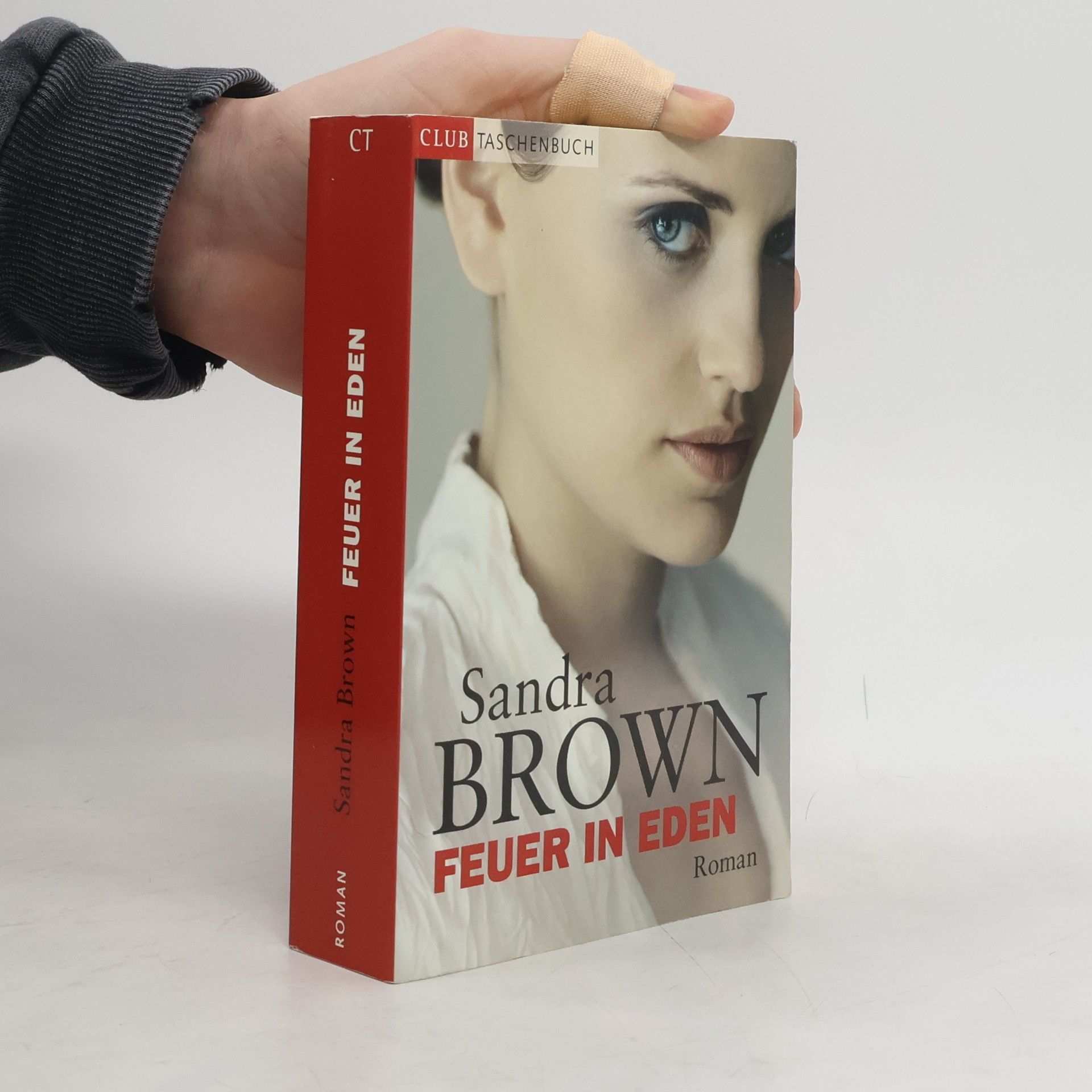 Sandra Brown Feuer in Eden