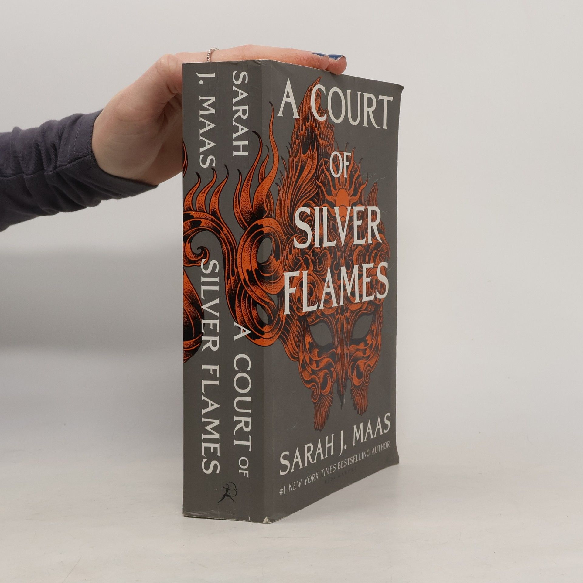 Sarah J. Maas A Court of Silver Flames