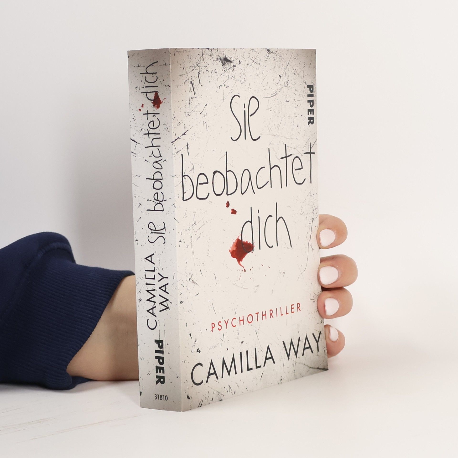Camilla Way Sie beobachtet dich
