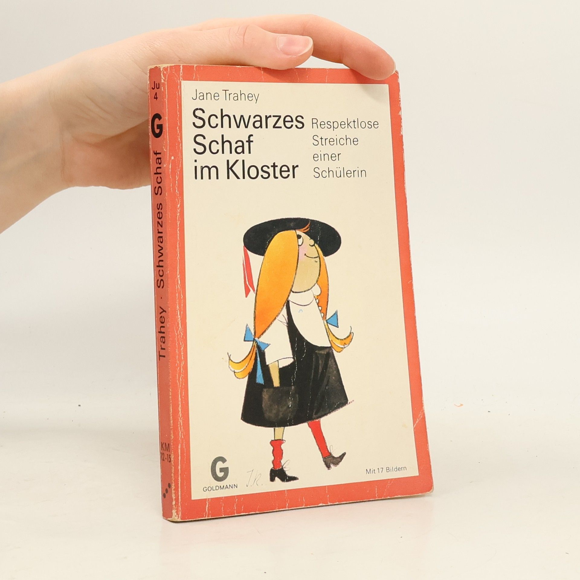 Jane Trahey Schwarzes Schaf im Kloster