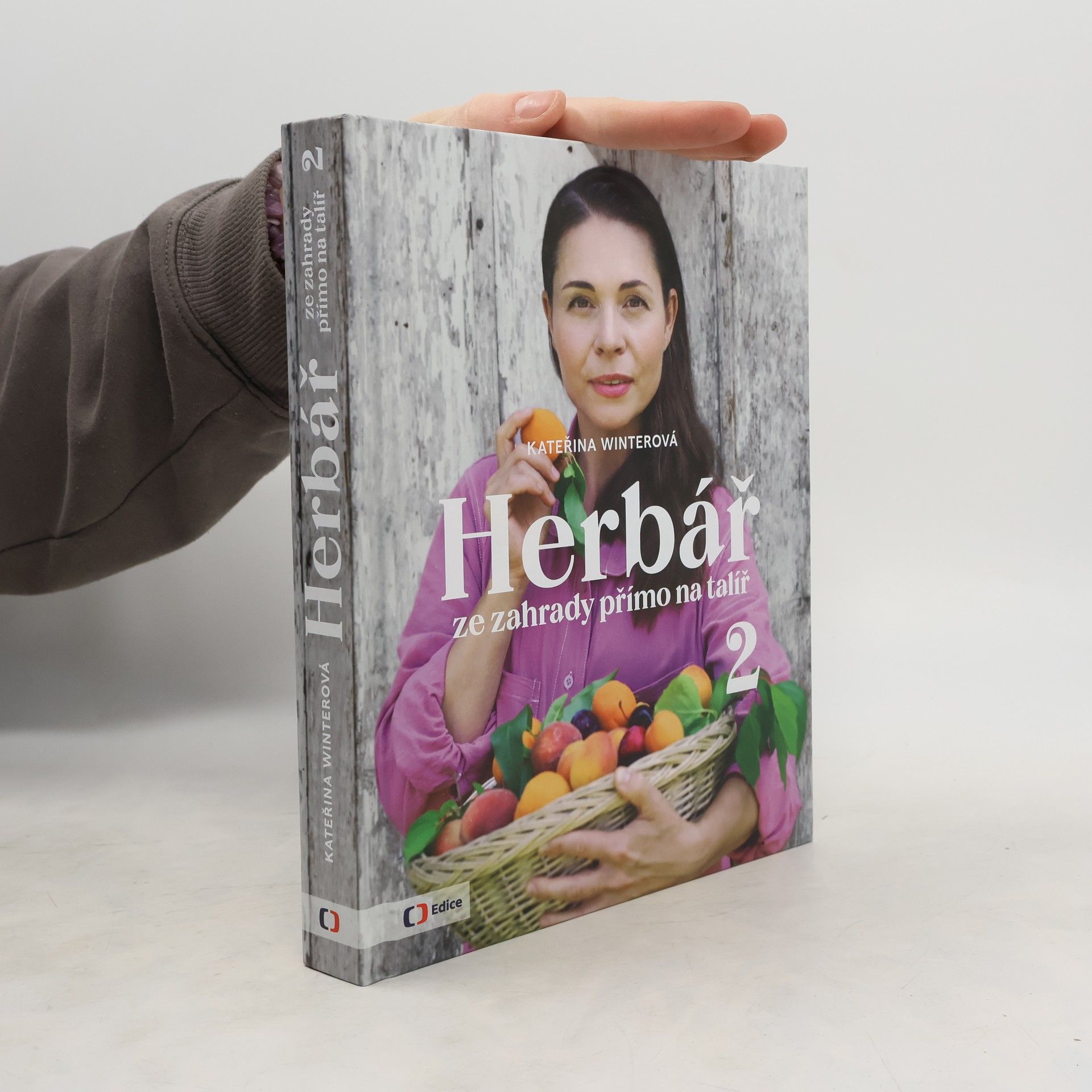 Kateřina Winterová Herbář ze zahrady přímo na talíř 2