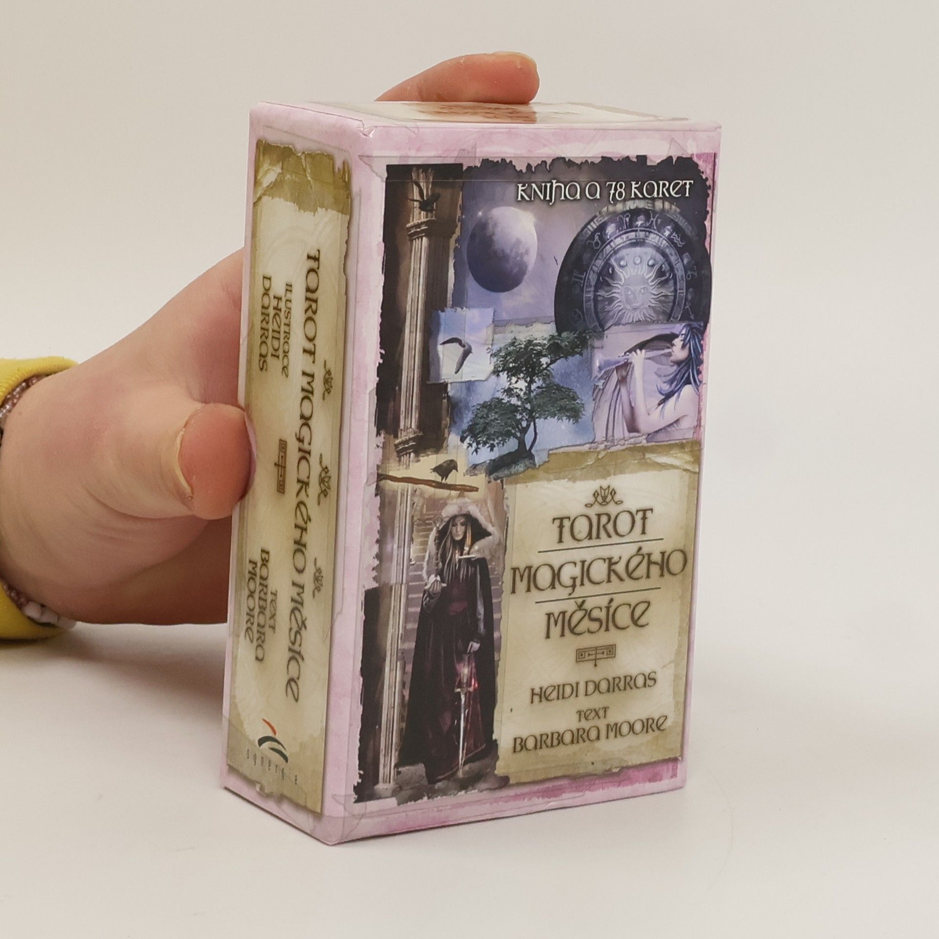 Barbara Moore Tarot magického měsíce