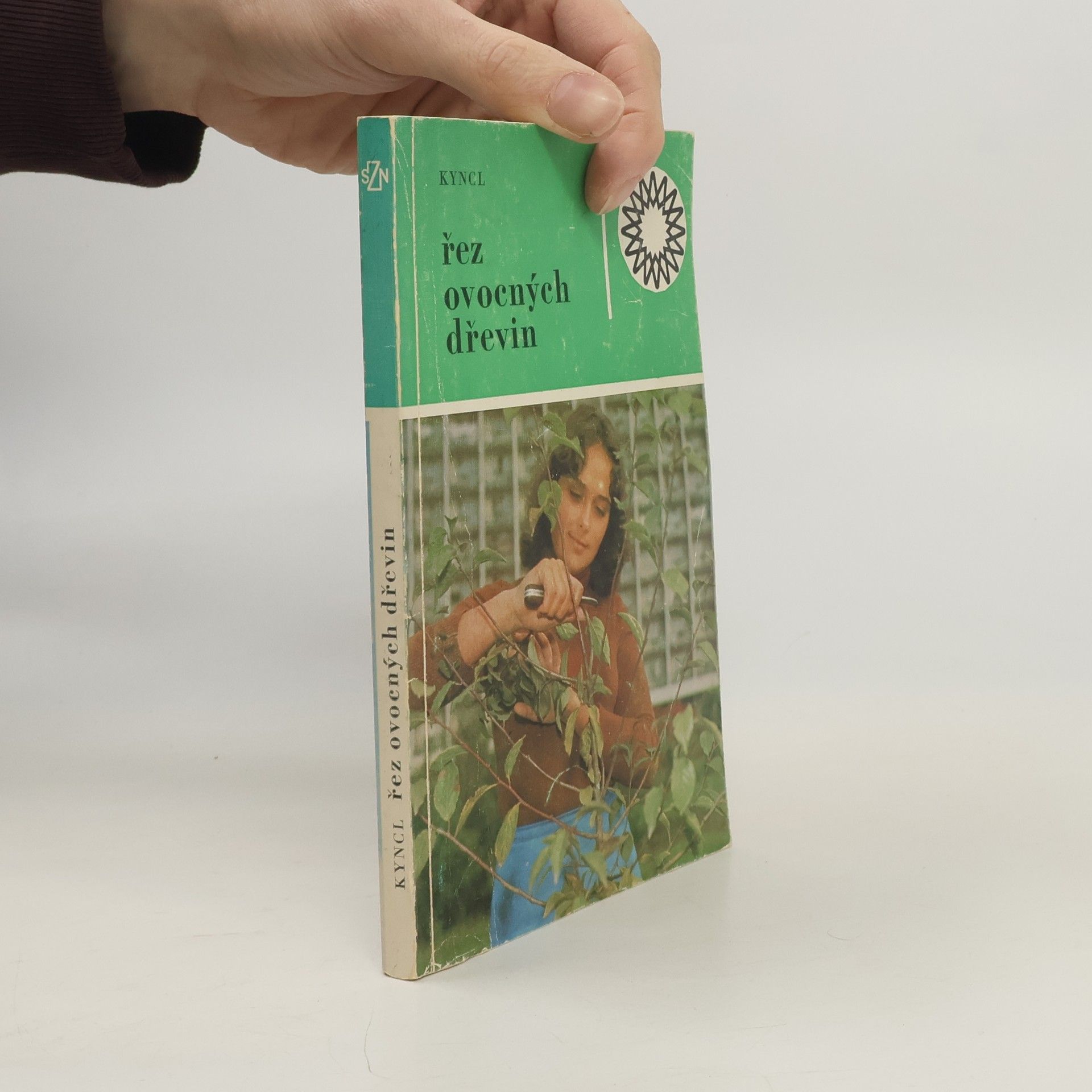 František Kyncl Řez ovocných dřevin