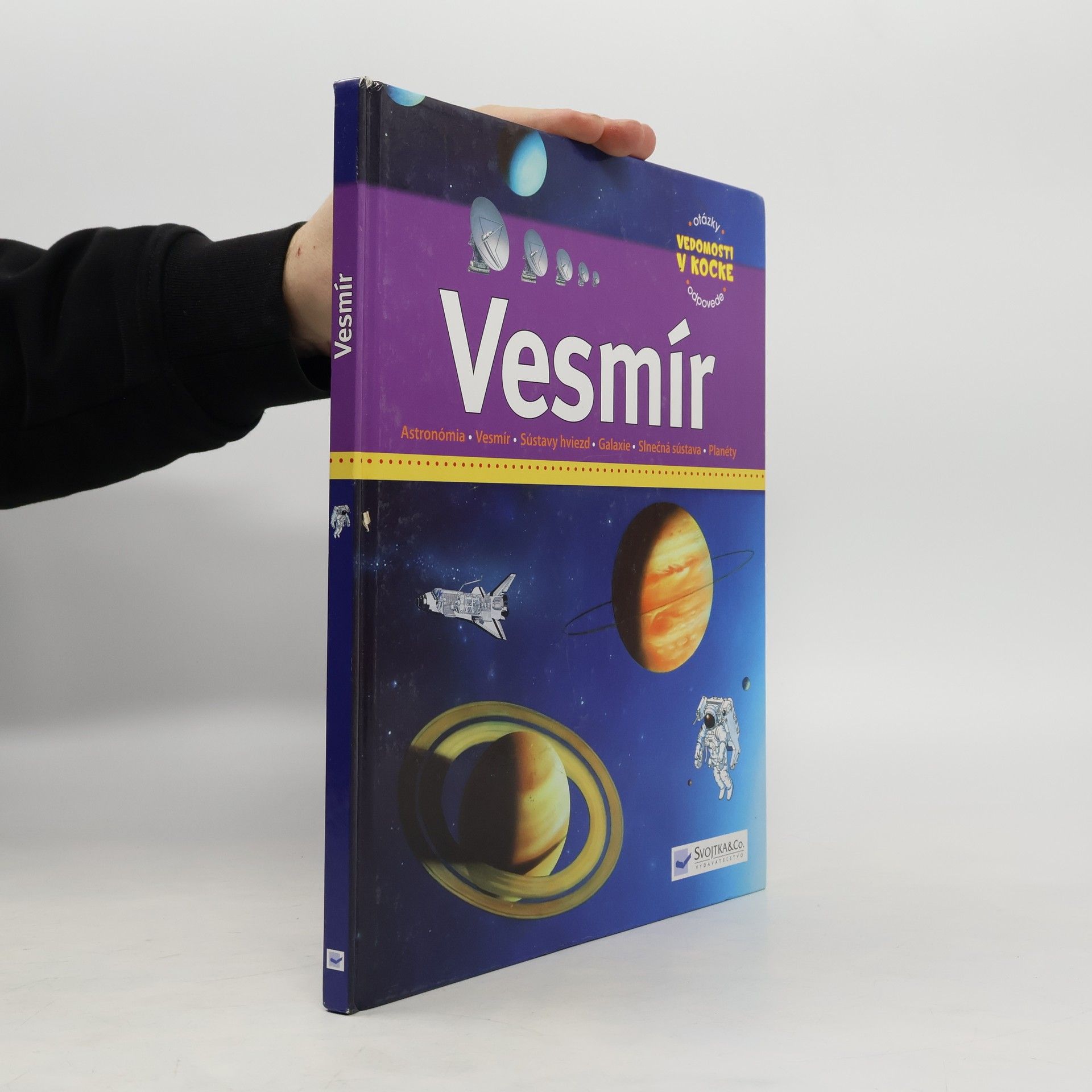 Kolektív autorov Vesmír