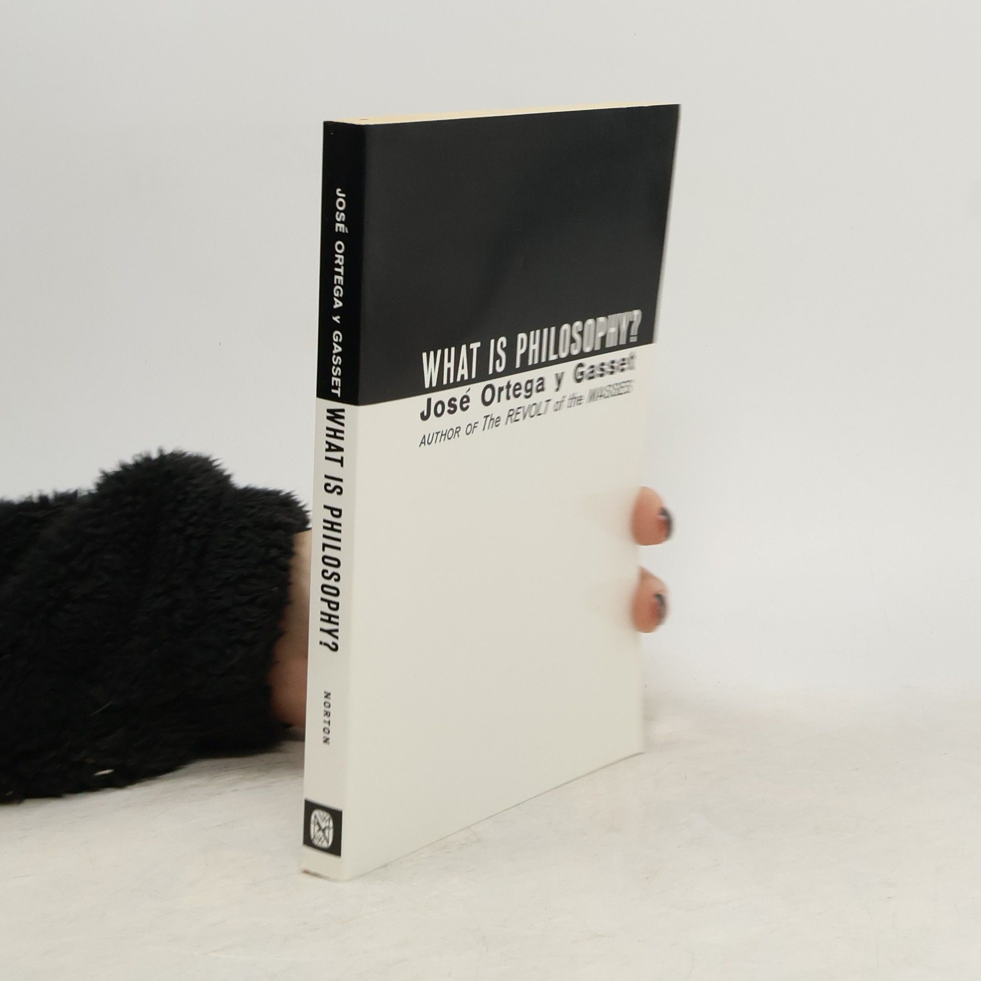 José Ortega y. Gasset What is Philosophy?