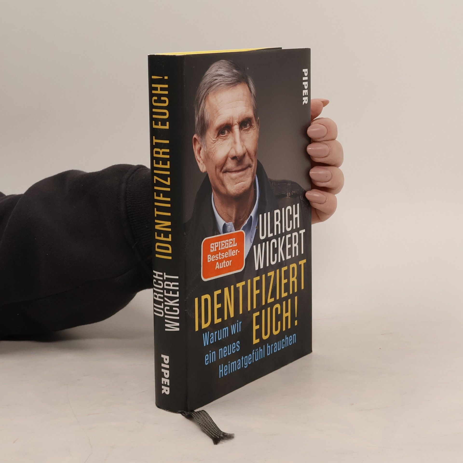 Ulrich Wickert Identifiziert euch!