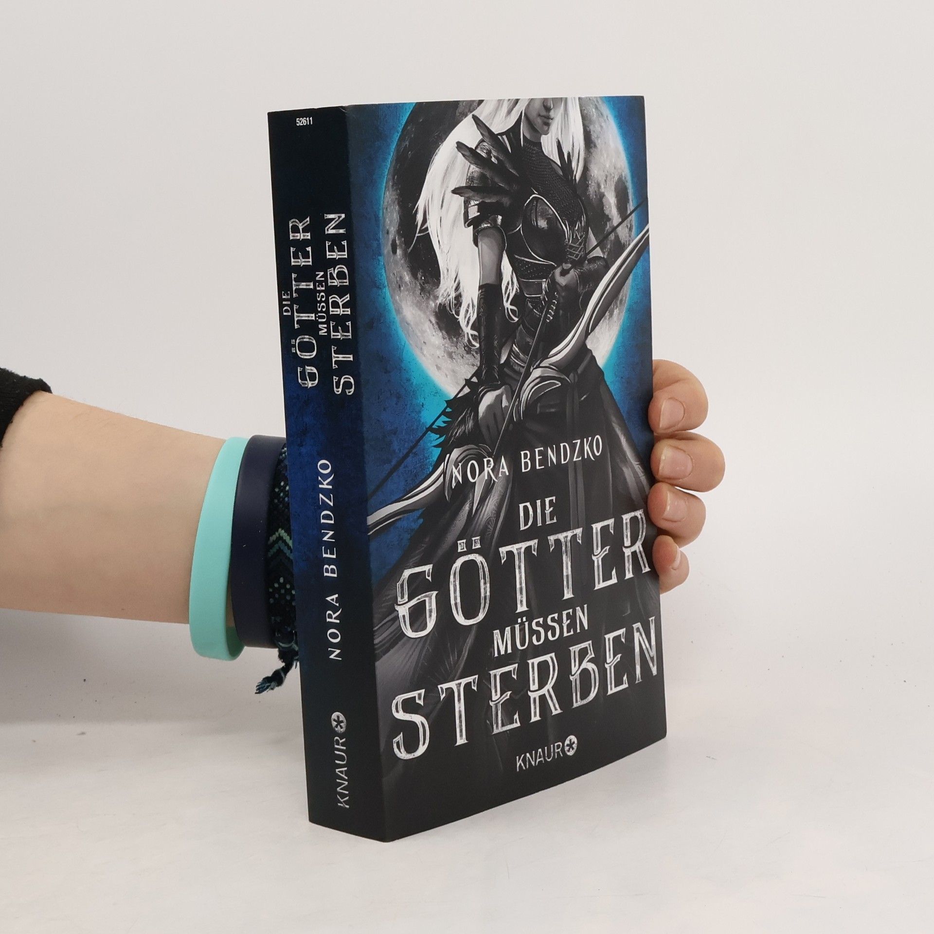 Nora Bendzko Die Götter müssen sterben