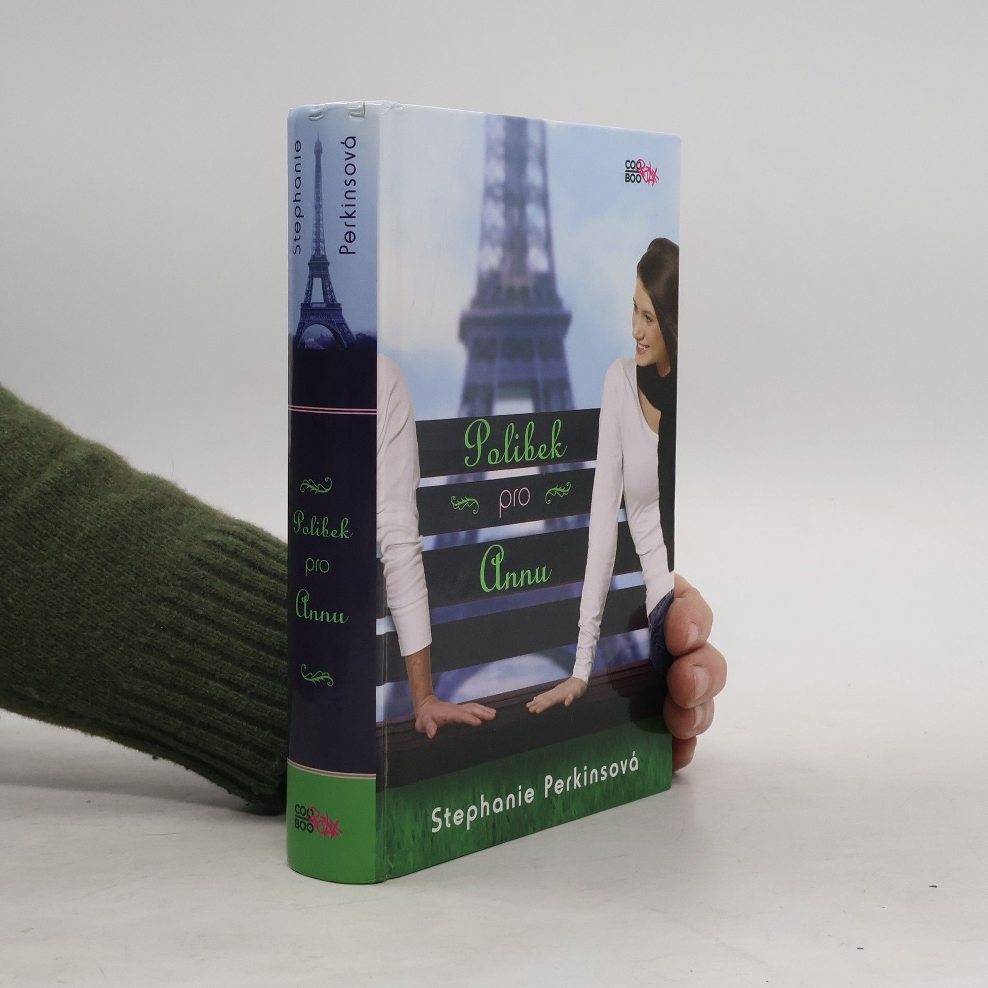 Stephanie Perkins Polibek pro Annu