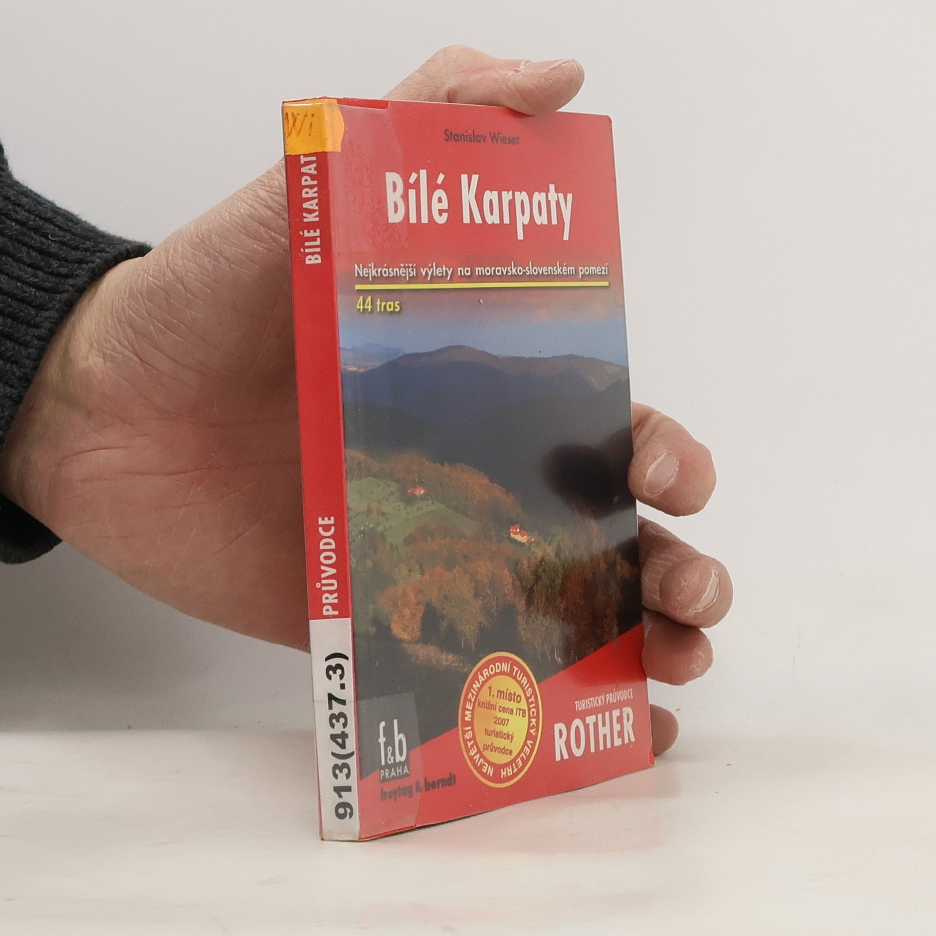 Bílé Karpaty : 44 vybraných turistických tras