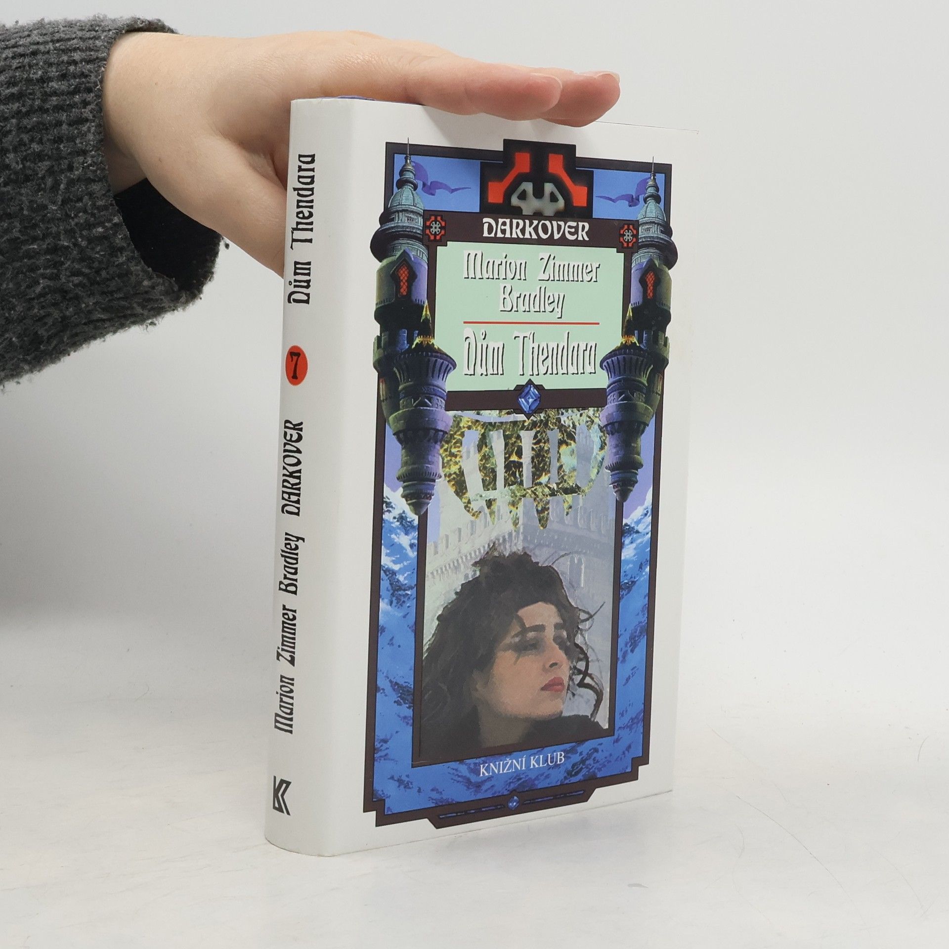 Marion Zimmer Bradley Darkover. Dům Thendara
