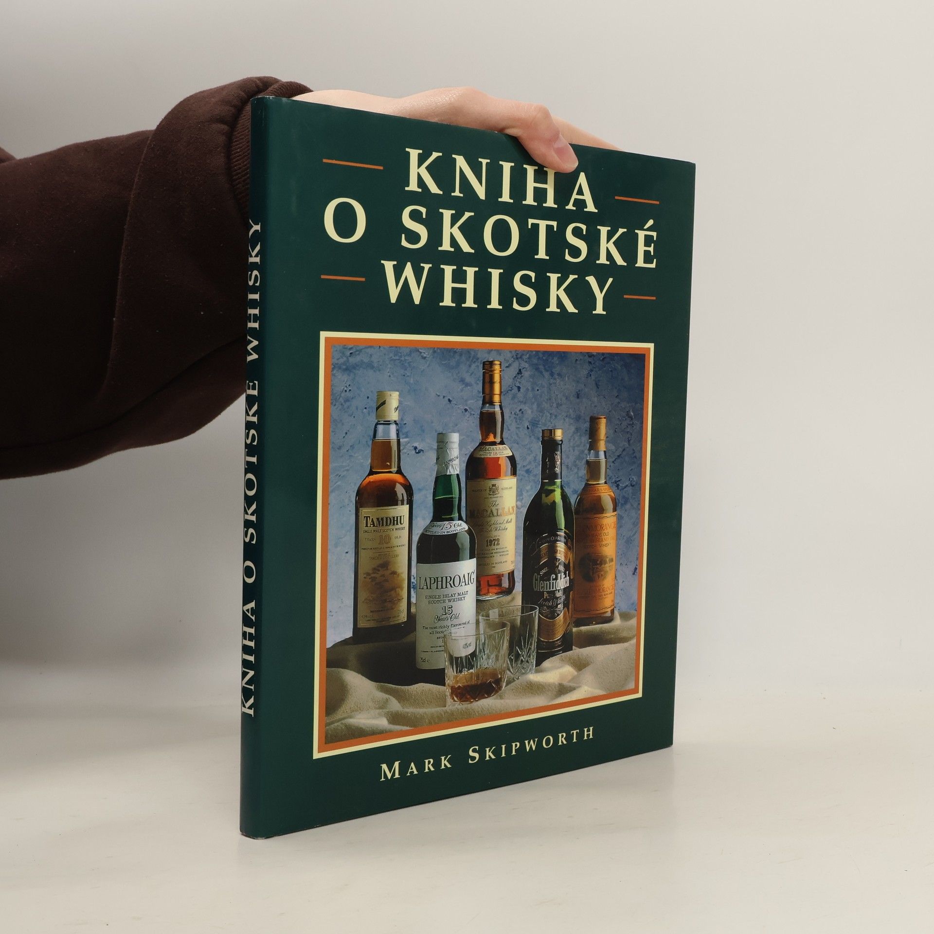 Kniha o skotské whisky