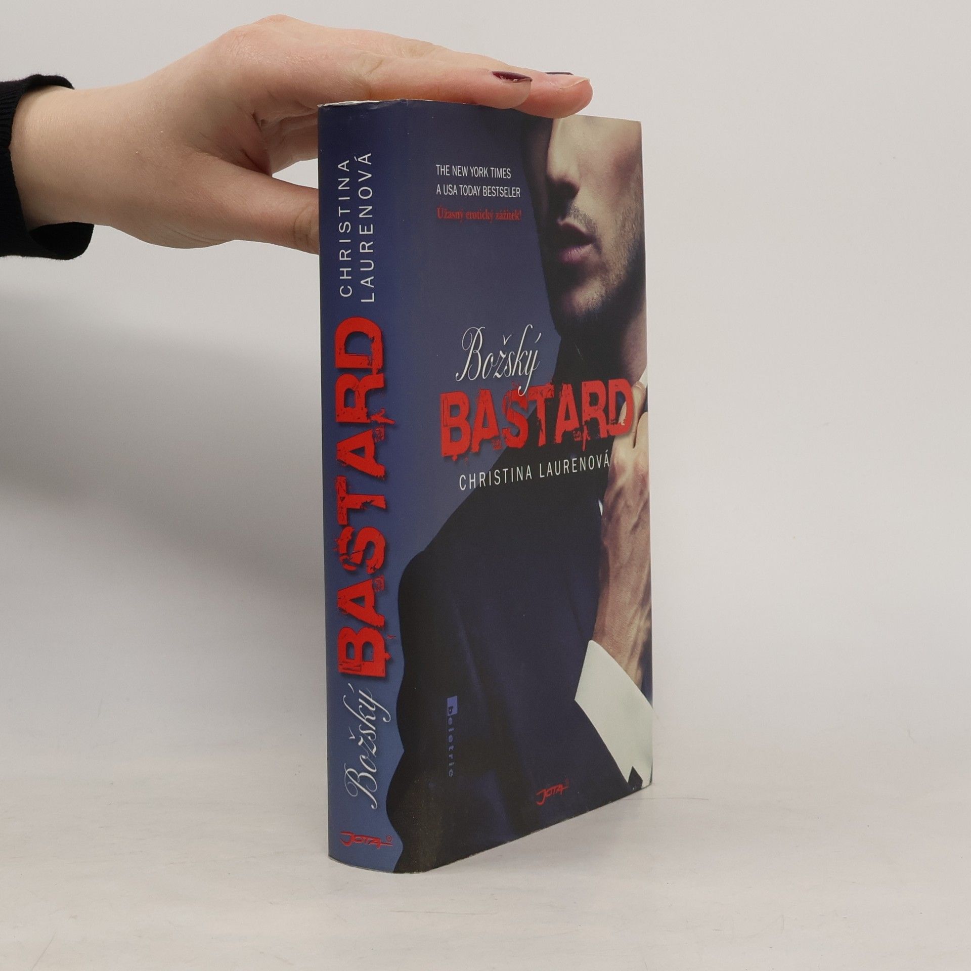 Christina Lauren Božský bastard