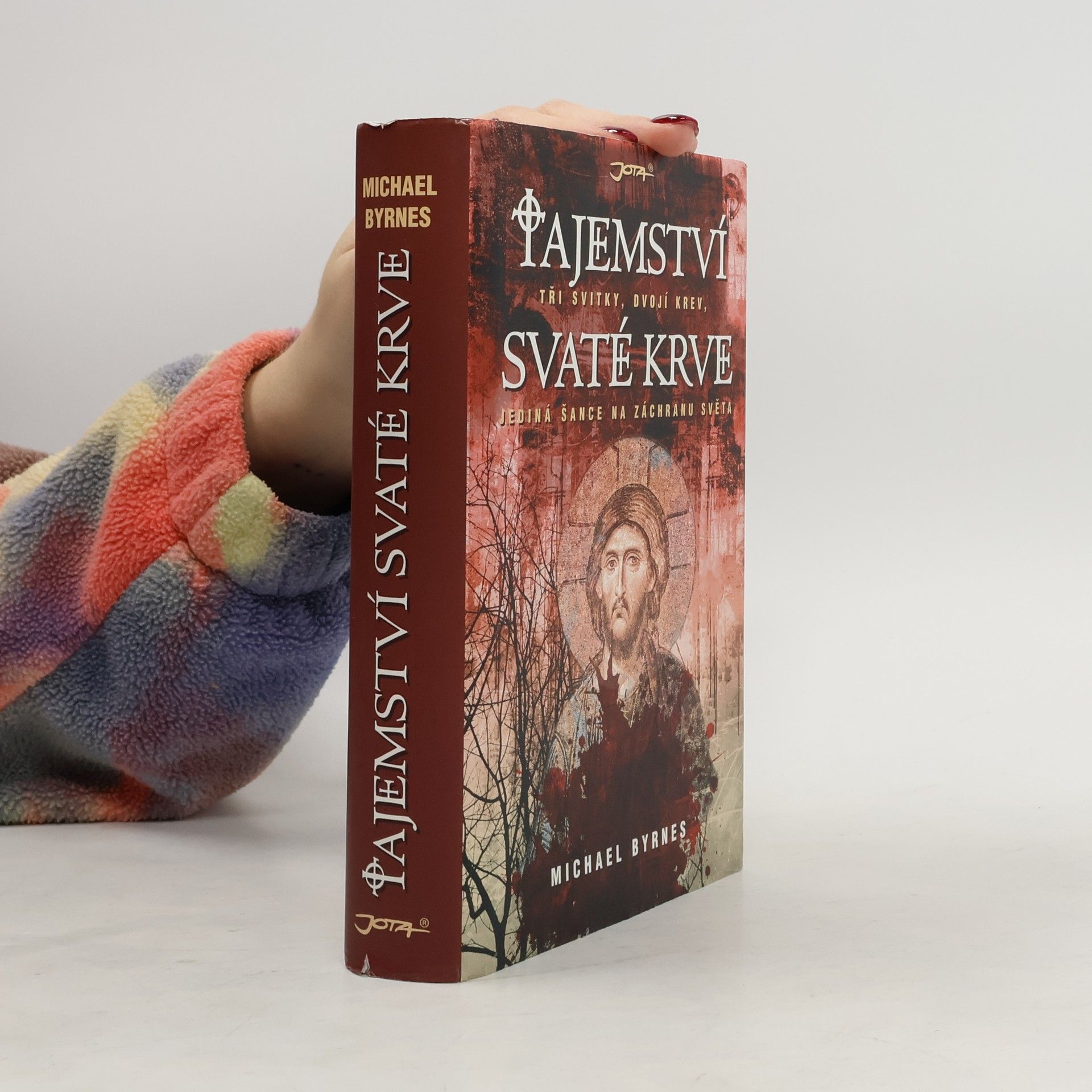 Tajemství svaté krve. Tři svitky, dvojí krev, jediná šance na záchranu světa
