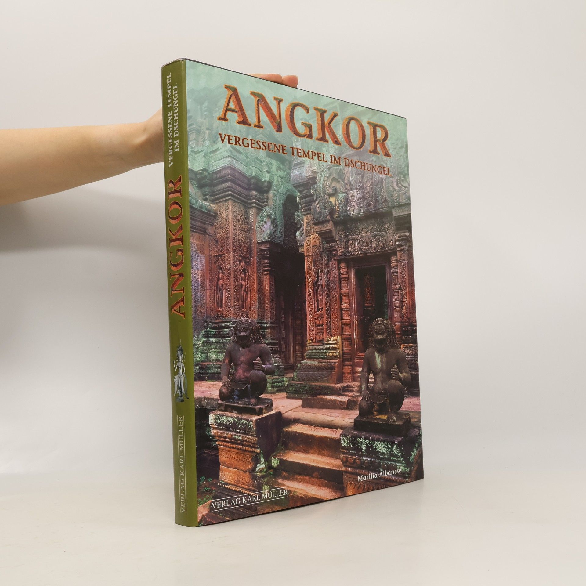 Marilia Albanese Angkor