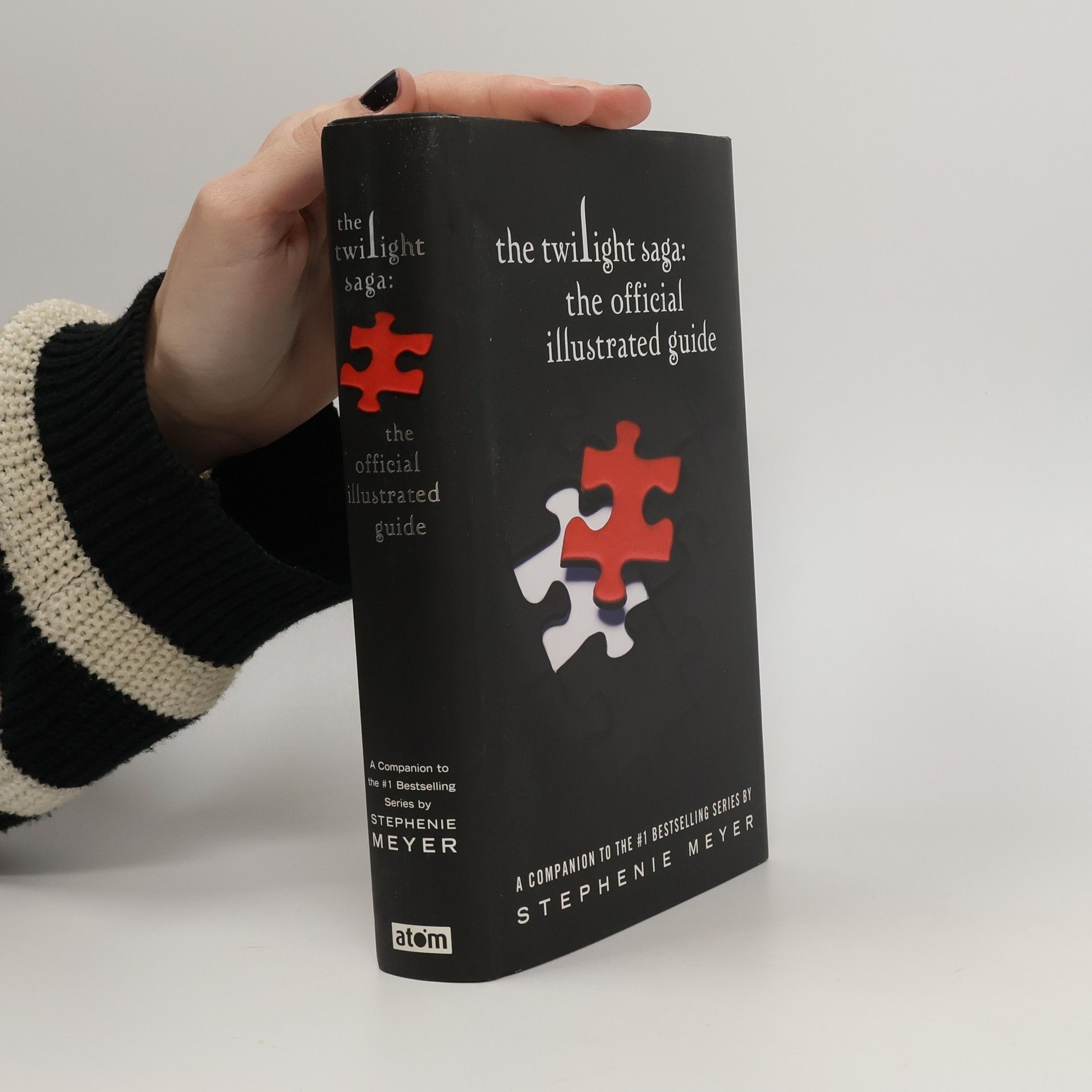 Stephenie Meyer The Twilight Saga: The Official Illustrated Guide