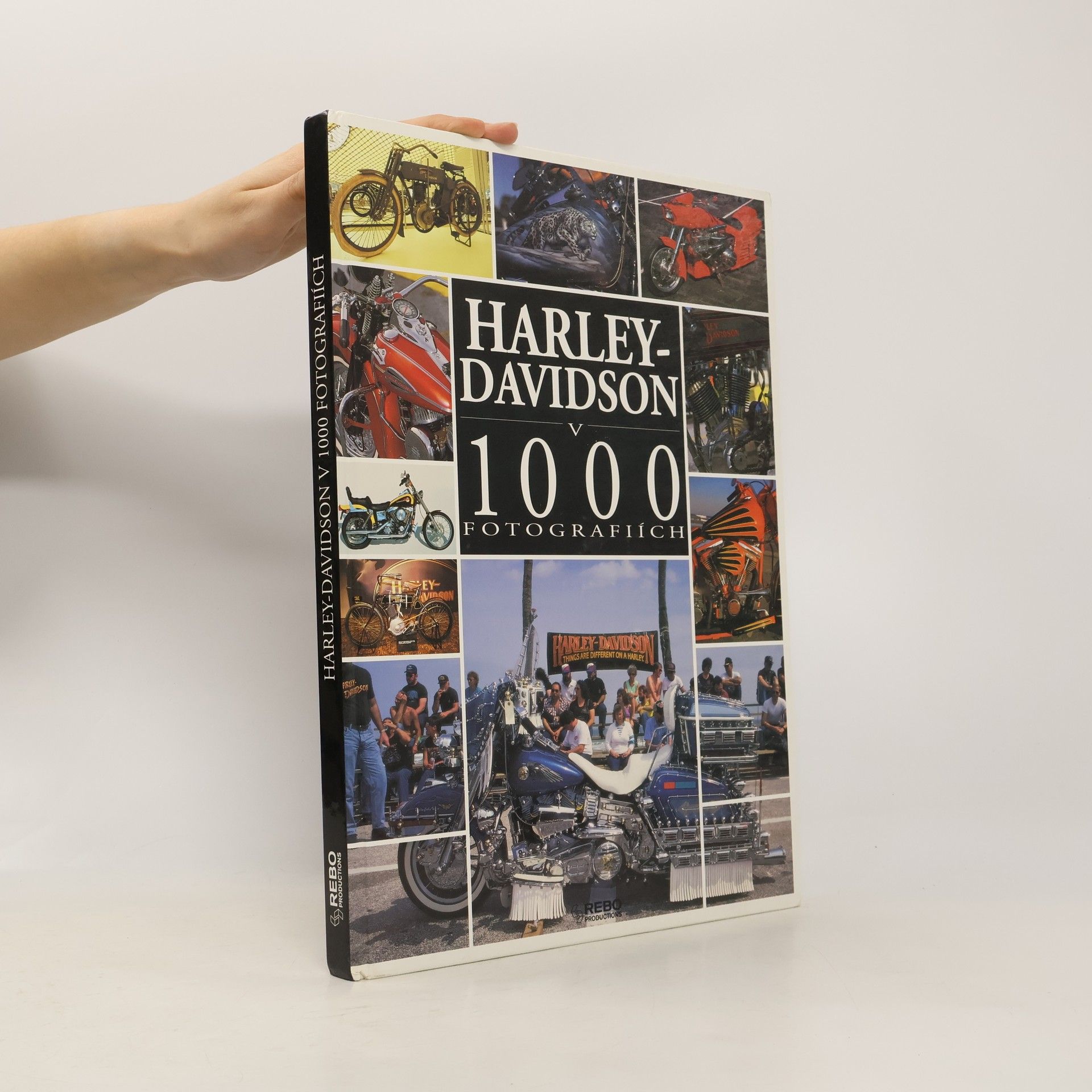 Harley-Davidson v 1000 fotografiích