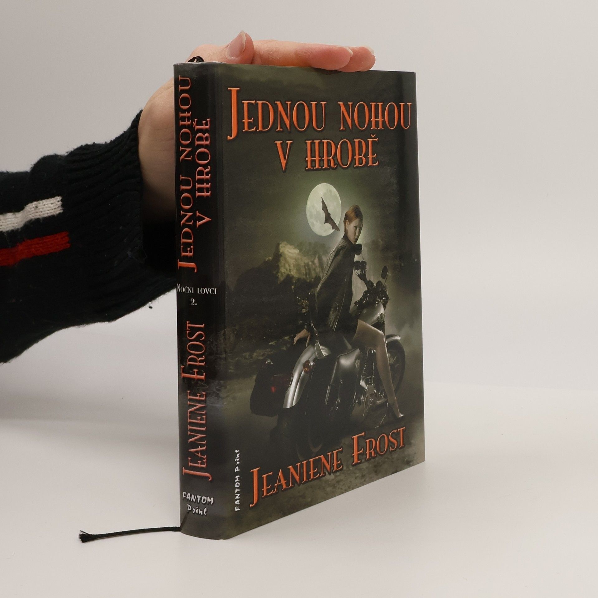 Jeaniene Frost Jednou nohou v hrobě